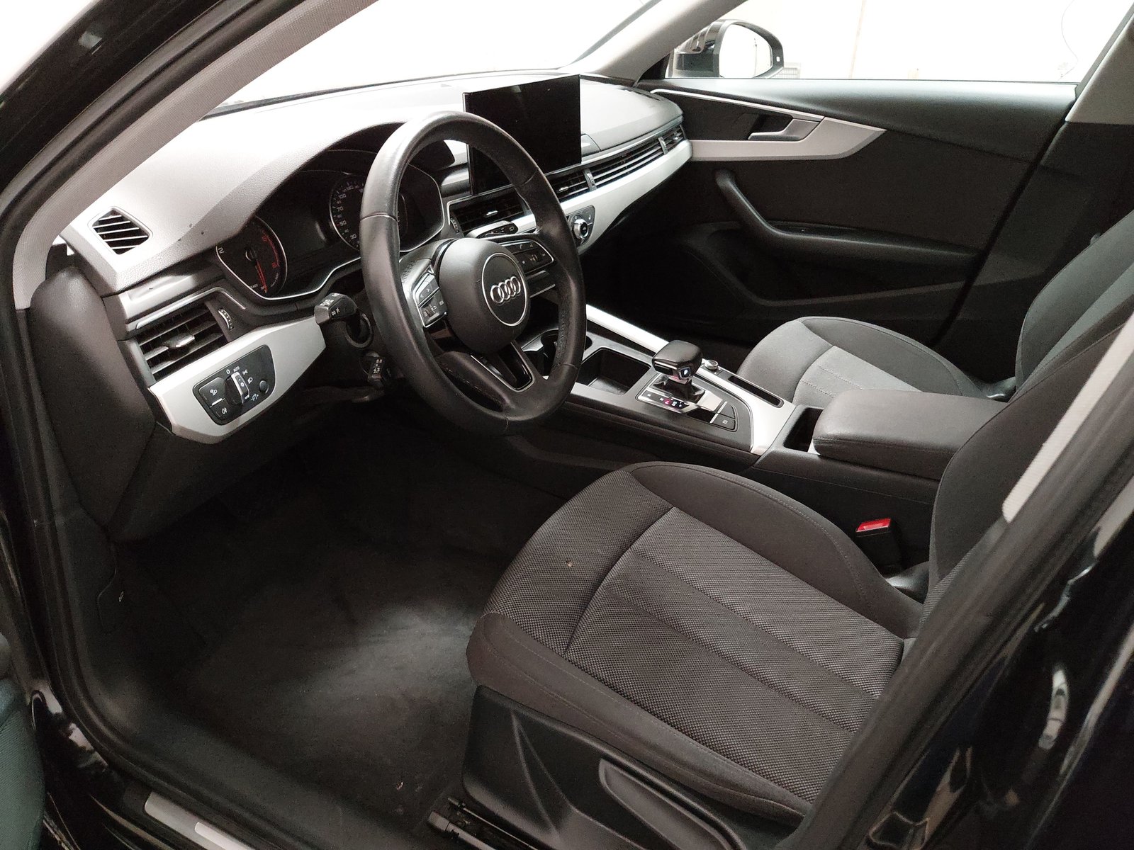 Audi A4 Avant 35 TDI advanced NAVI RFK LED 6