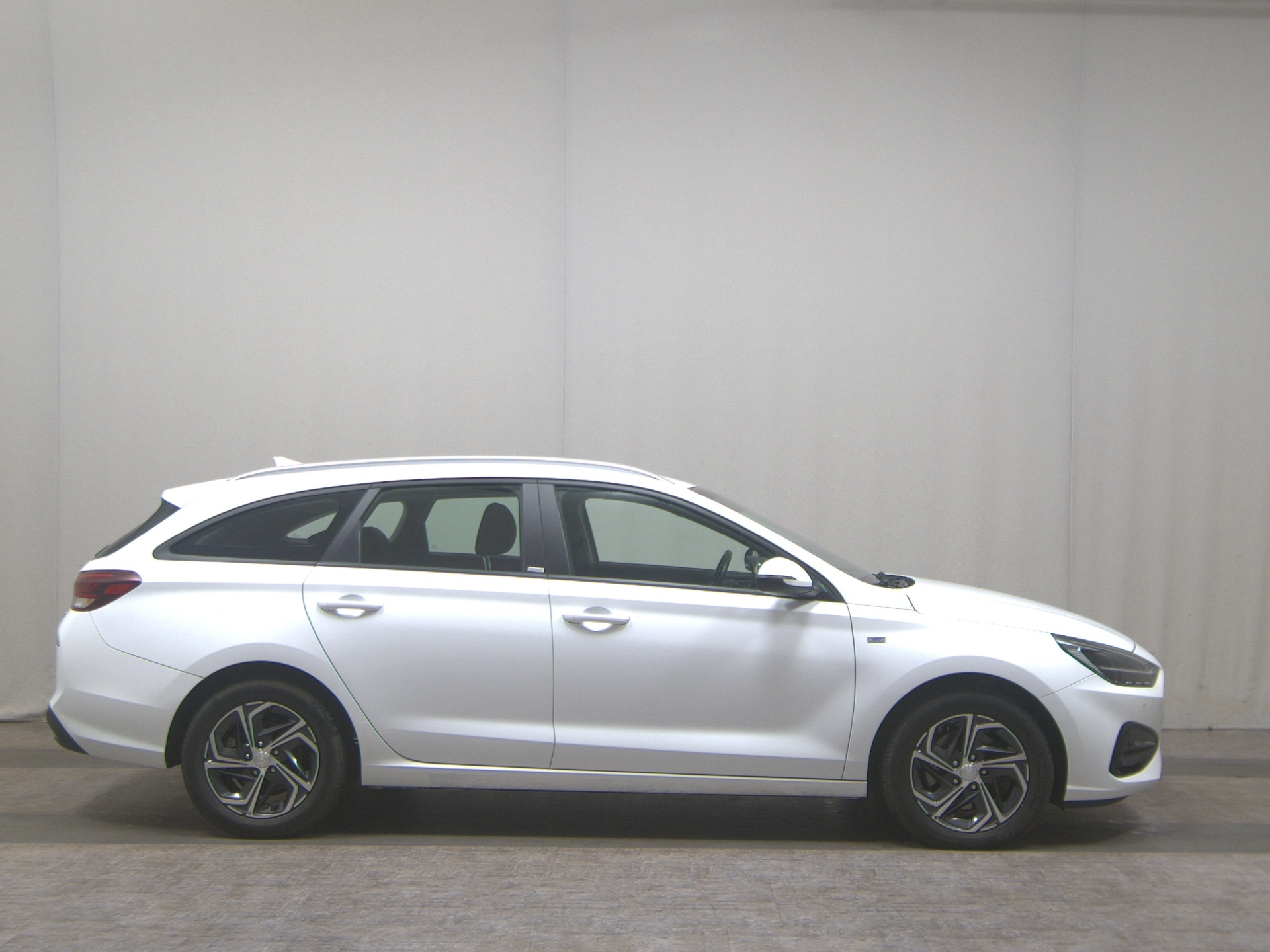 Hyundai i30 1.6 CRDI Trend Navi LED RfK PDC Shz Tempomat