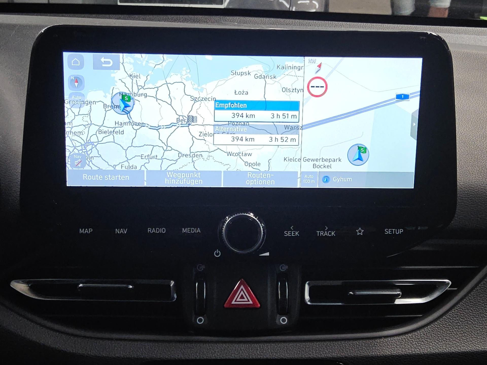 Hyundai i30 1.6 CRDI Trend Navi LED RfK PDC Shz Tempomat 7
