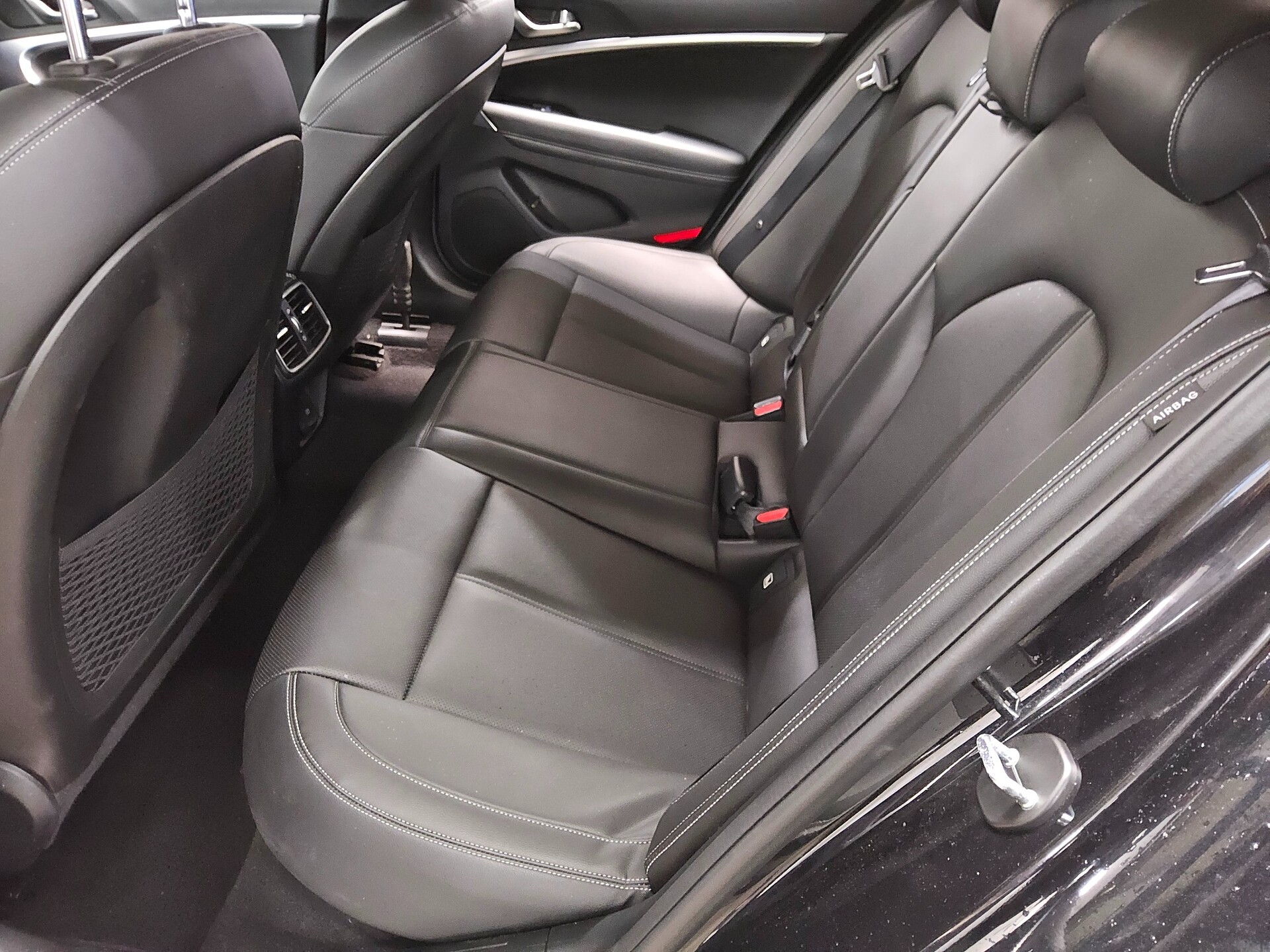 Genesis G70 Premium Leder Navi LED 360° Kamera ACC 13