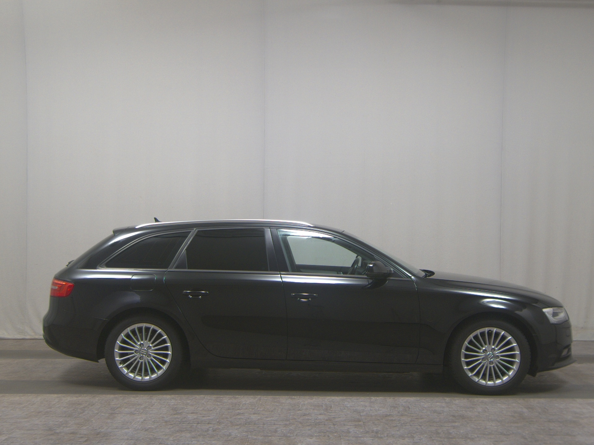 Audi A4 Avant 2.0 TDI Ambition Navi Xenon HU 04/28