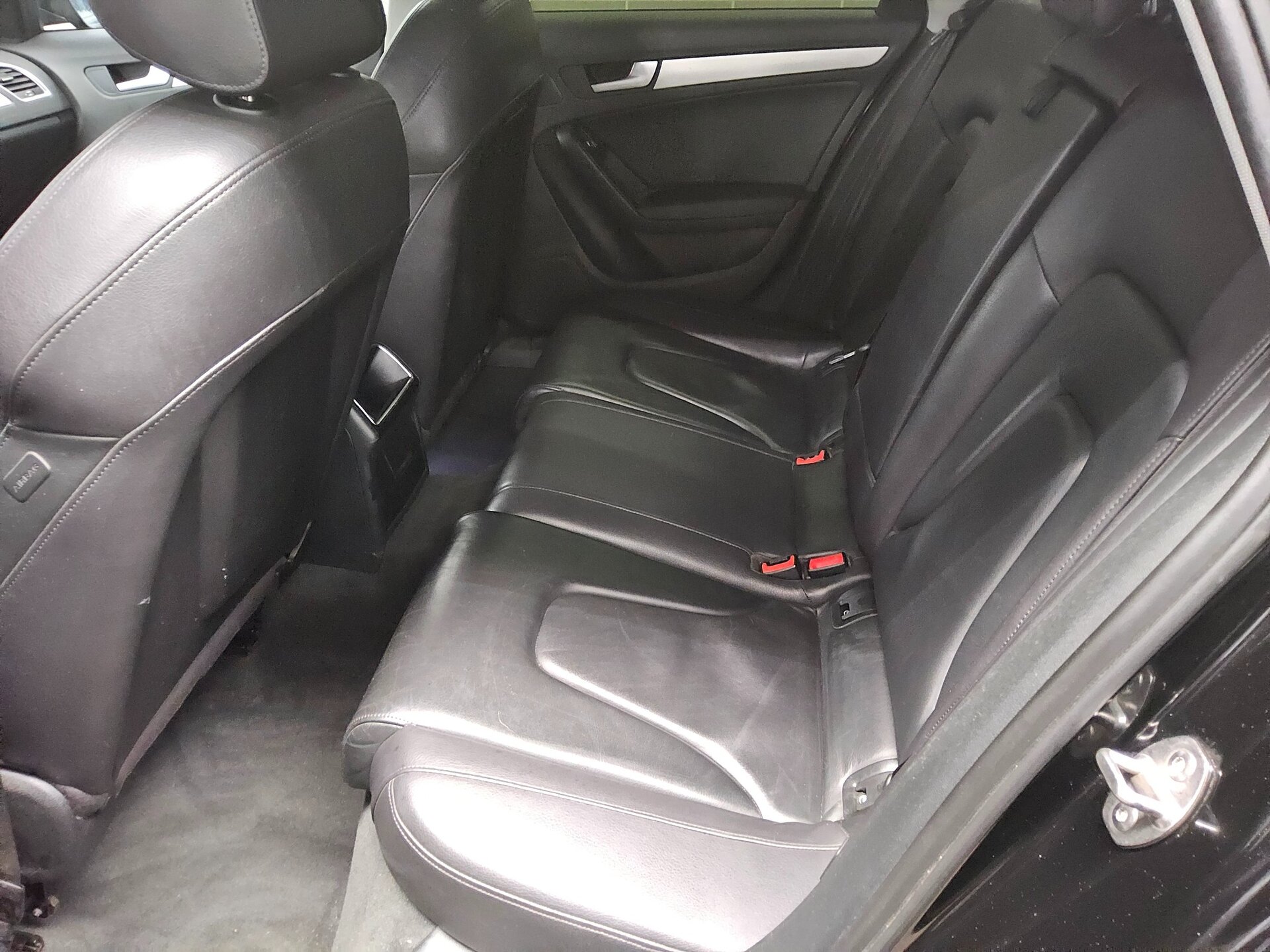 Audi A4 Avant 2.0 TDI Ambition Navi Xenon HU 04/28 13