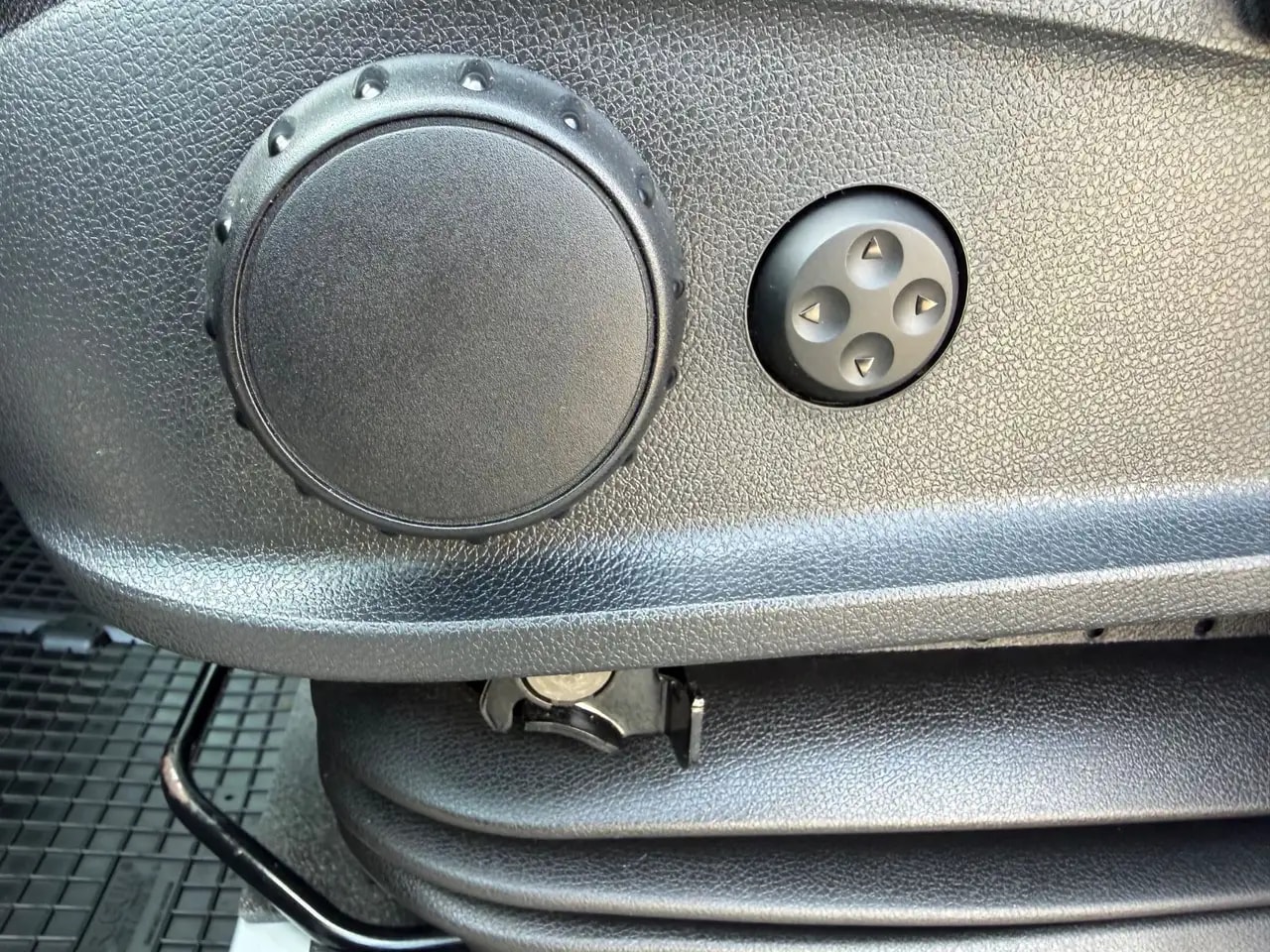Mercedes-Benz Sprinter 314 AUTOMATIK NAVI TOTWINKEL KAMERA LED 15