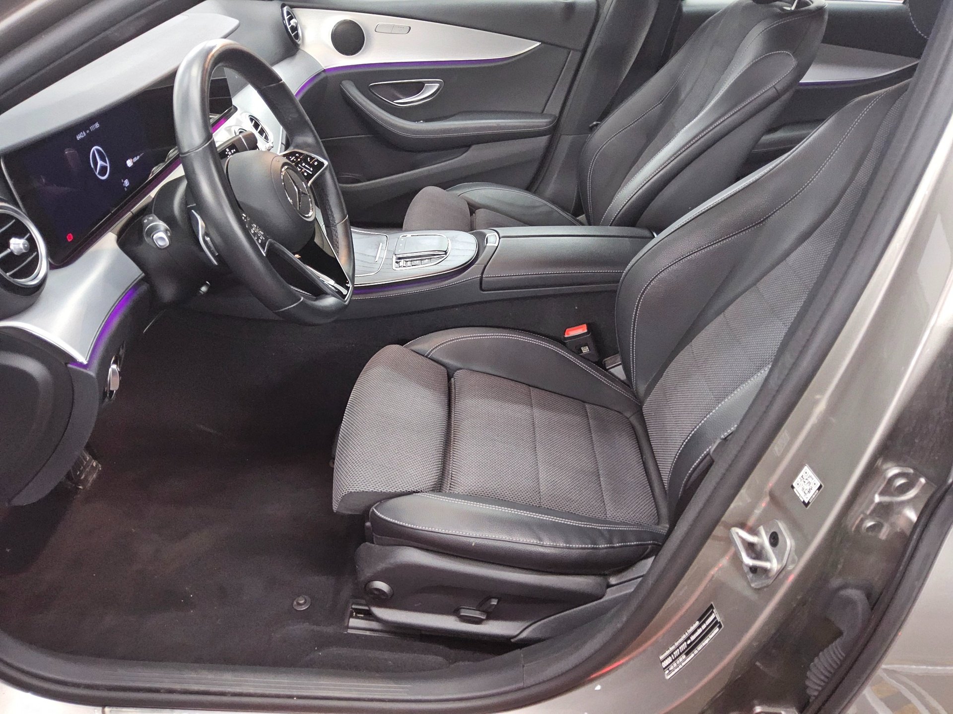 Mercedes-Benz E 300 T e Avantgarde T-Leder Navi LED RfK Dsitr+ 9