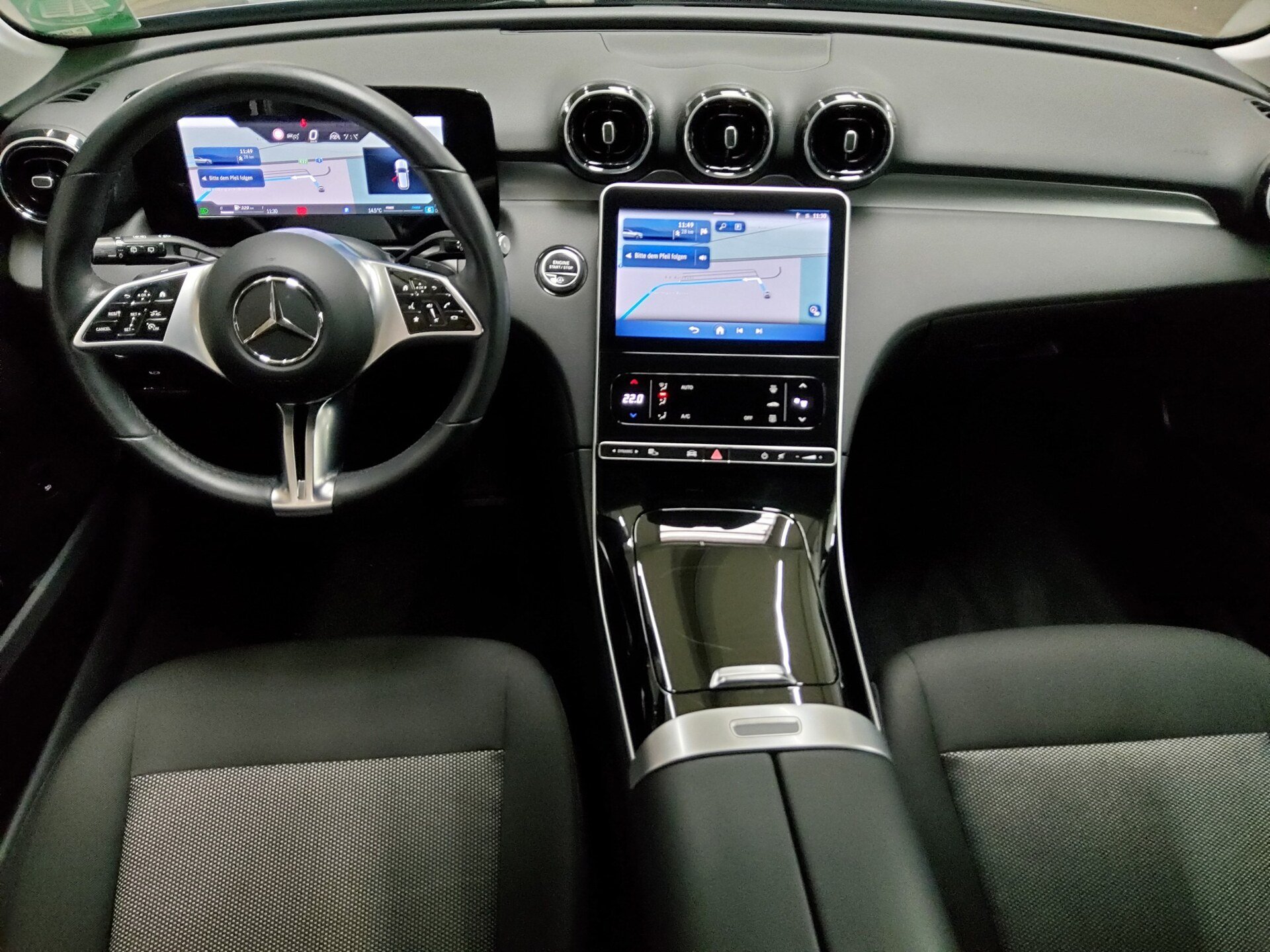 Mercedes-Benz C 220 T d Avantgarde Navi LED Shz el:Heck AHK PDC 5