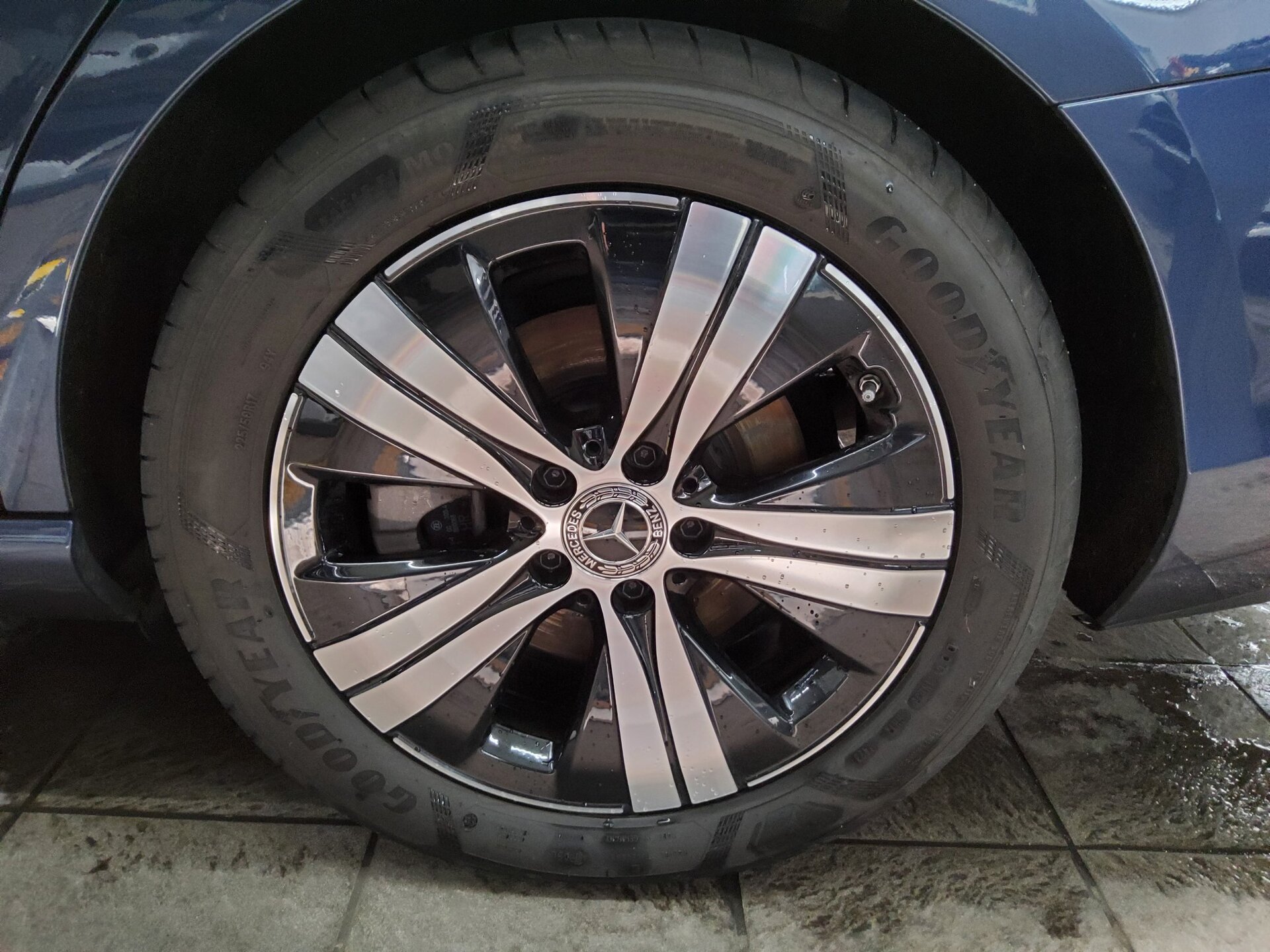 Mercedes-Benz C 220 T d Avantgarde Navi LED Shz el:Heck AHK PDC 11