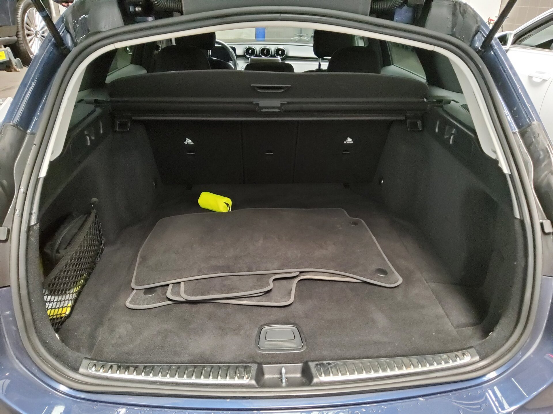 Mercedes-Benz C 220 T d Avantgarde Navi LED Shz el:Heck AHK PDC 12