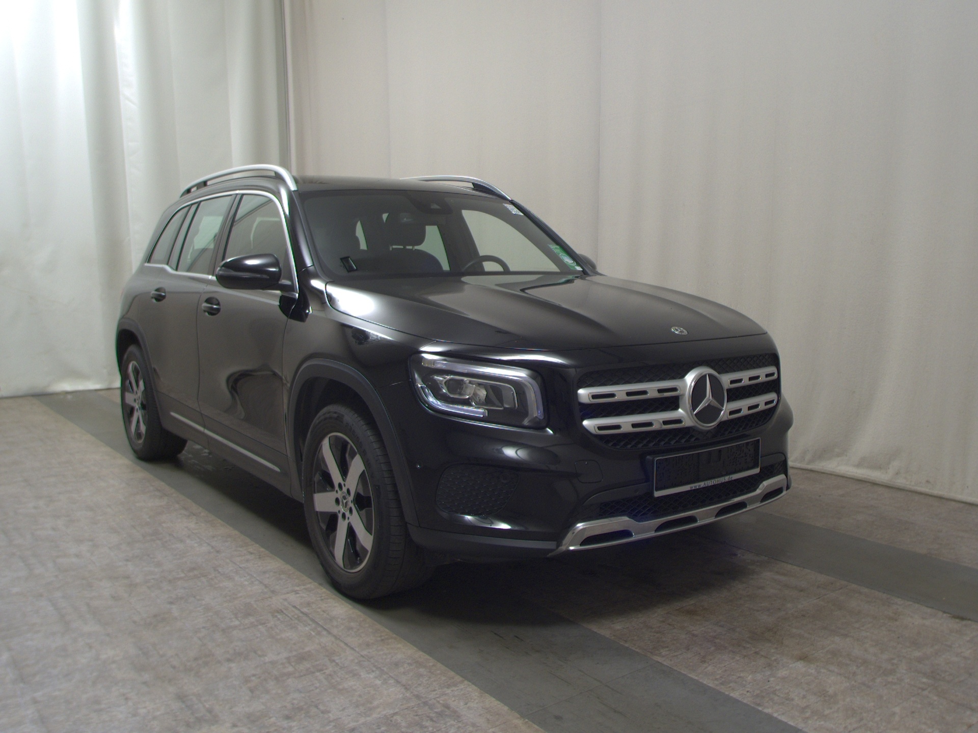 Mercedes-Benz GLB 220 d 4M Progressive Nav LED RfK AHK Distr.+ 3