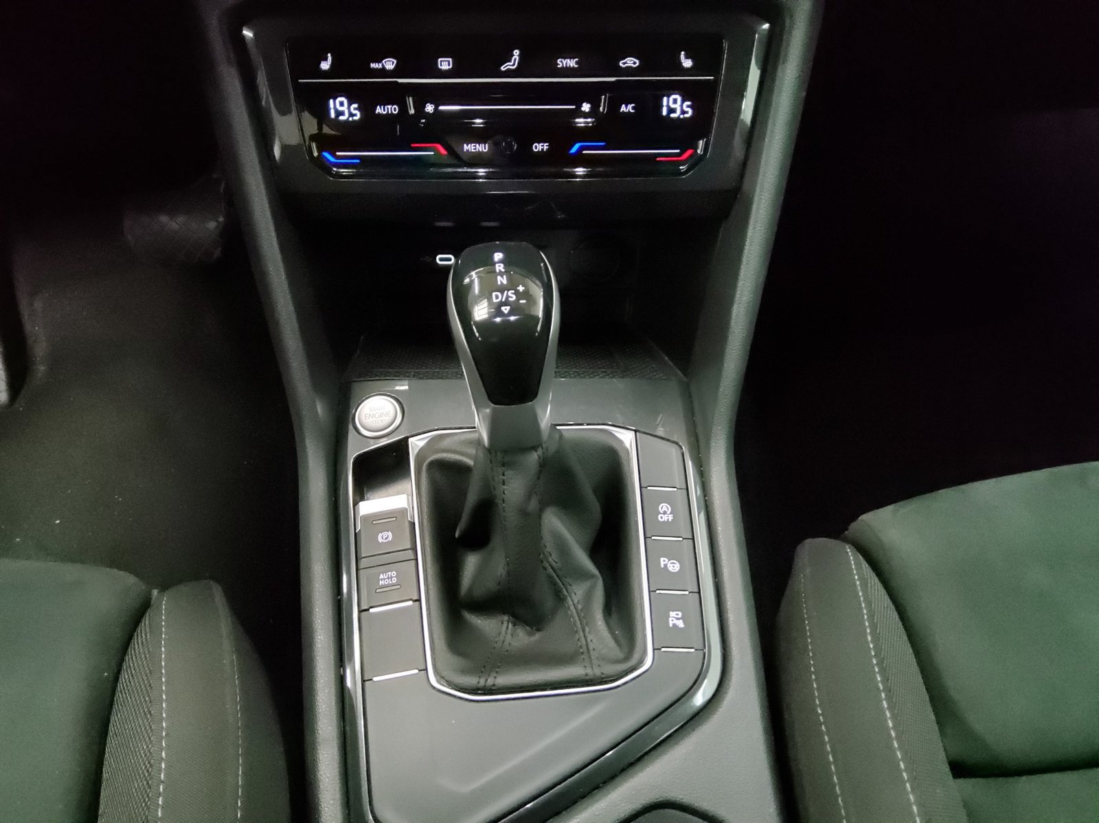 Volkswagen Tiguan 2.0 TDI Life Navi Matrix DC PDC 6
