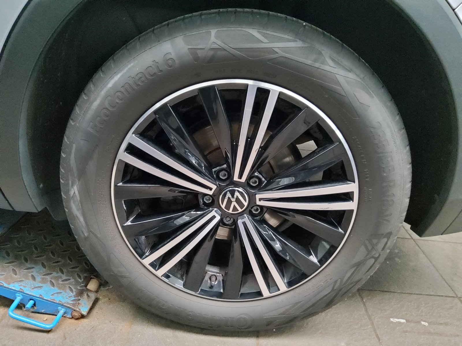Volkswagen Tiguan 2.0 TDI Life Navi Matrix DC PDC 11
