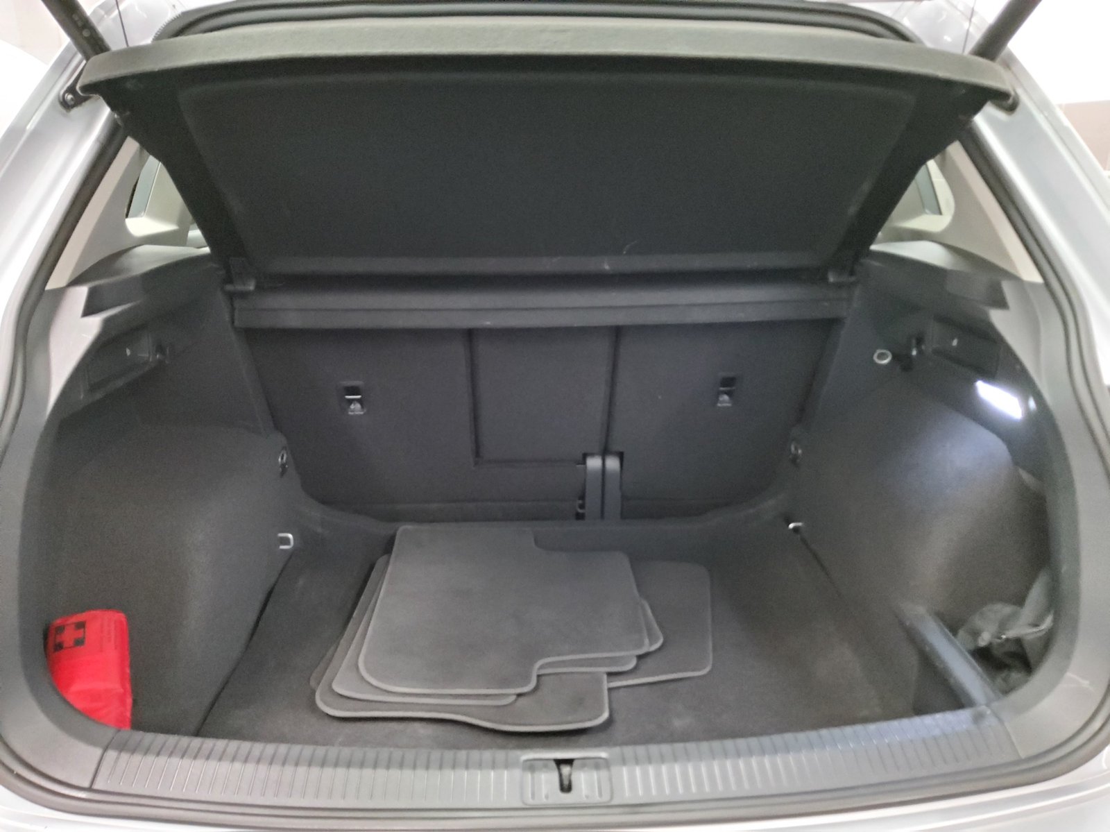 Volkswagen Tiguan 2.0 TDI Life Navi Matrix DC PDC 12
