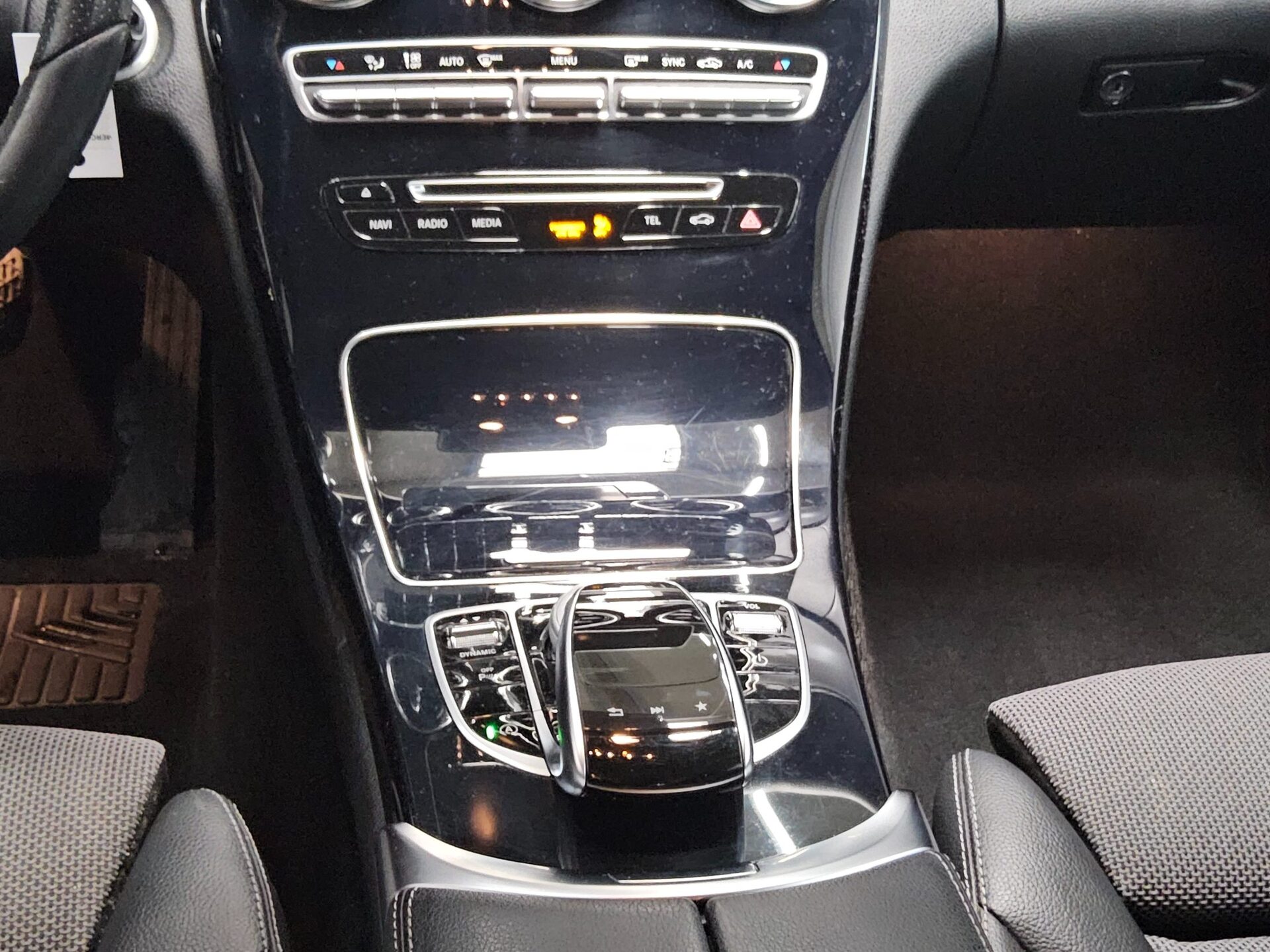Mercedes-Benz C 250 T d Avantgarde Navi LED Shz RFK 6