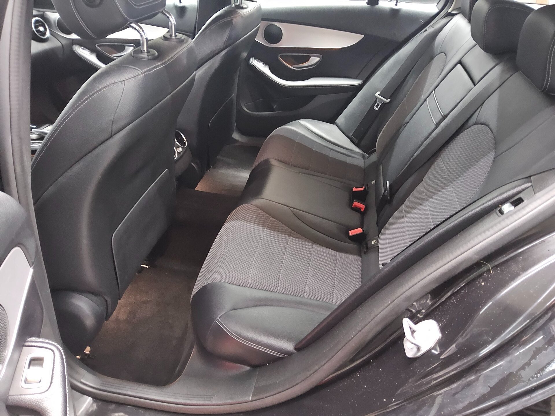Mercedes-Benz C 250 T d Avantgarde Navi LED Shz RFK 12