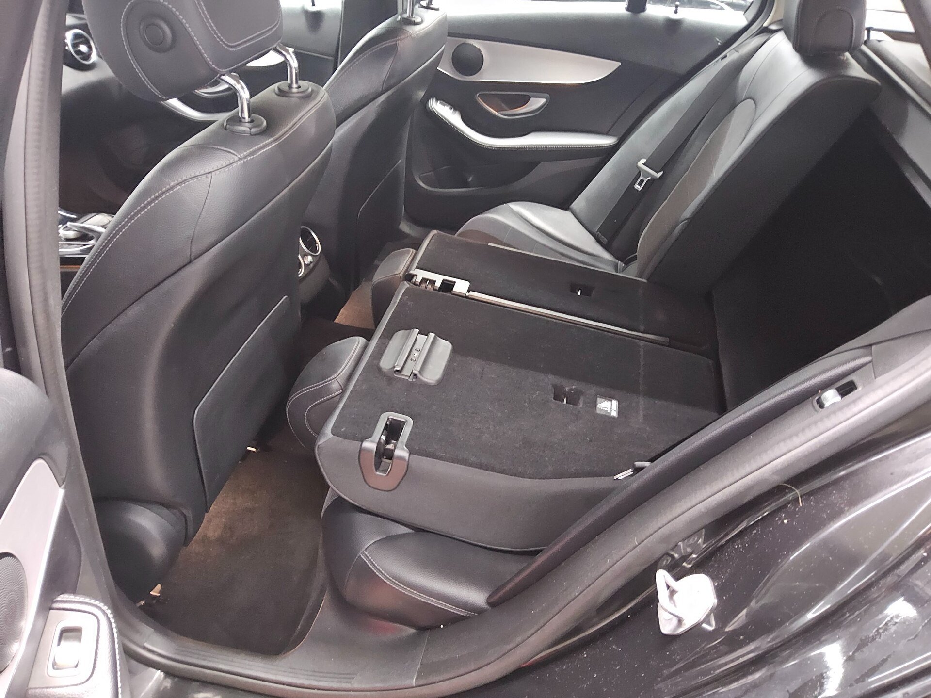 Mercedes-Benz C 250 T d Avantgarde Navi LED Shz RFK 13