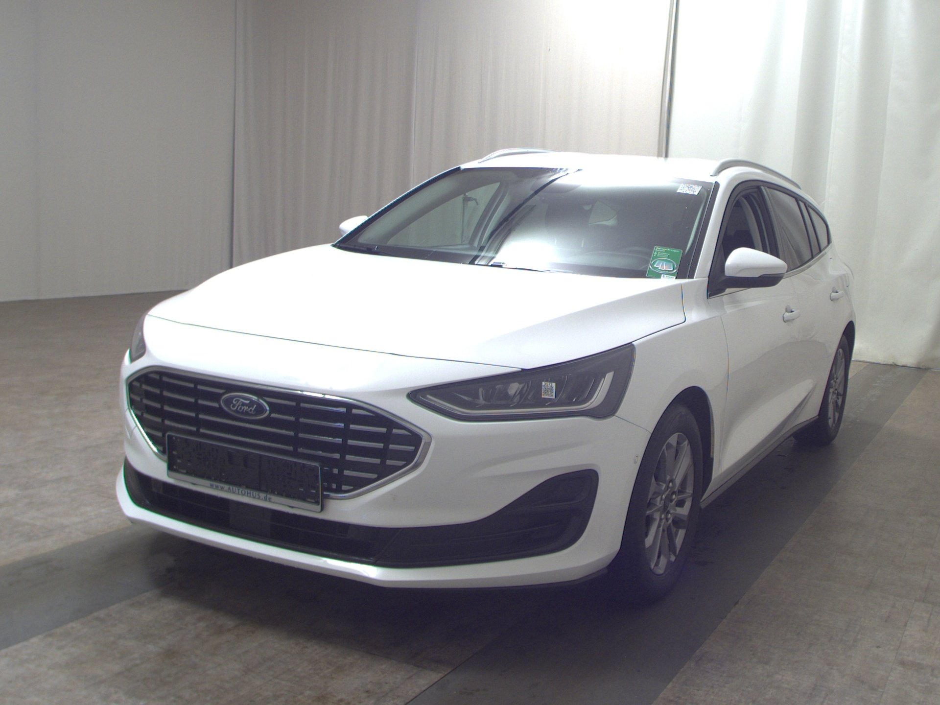 Ford Focus Turnier 1.5 EB Titanium X Navi LED RFK 2
