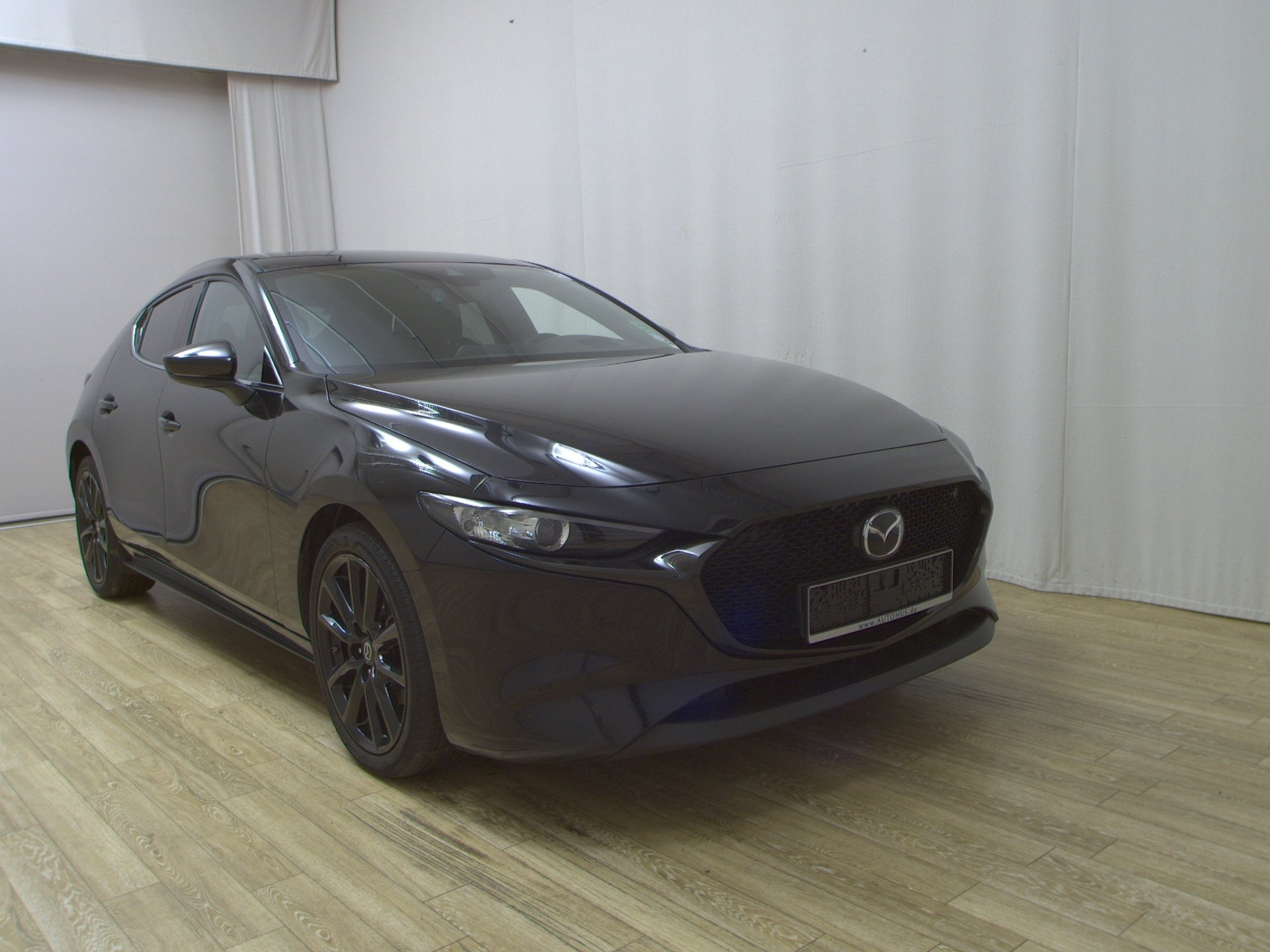 Mazda 3 2.0 SKYACTIV-G Homura Navi LED RfK HuD PDC Shz 3