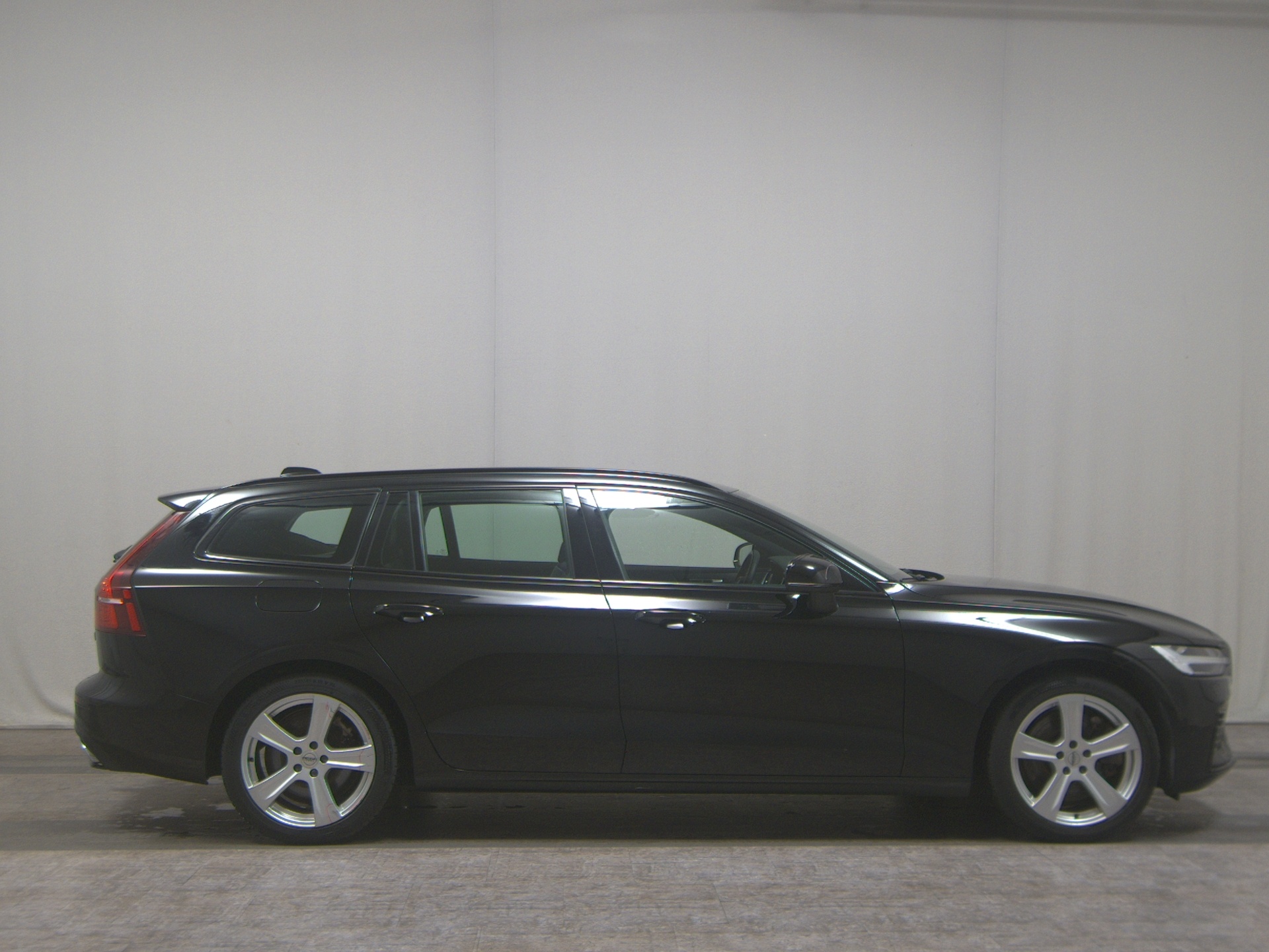 Volvo V60 T6 AWD R-Design T-Leder Navi LED AHK RfK ACC