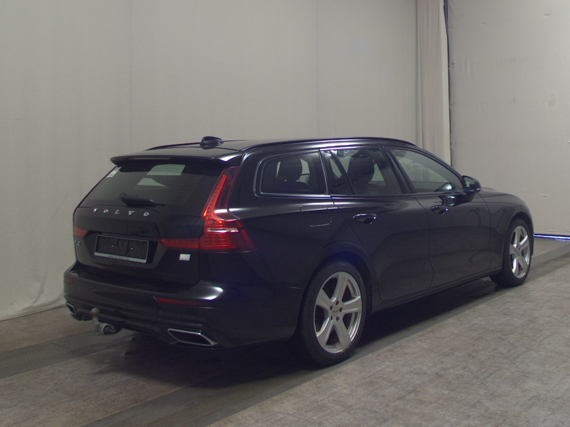 Volvo V60 T6 AWD R-Design T-Leder Navi LED AHK RfK ACC 4