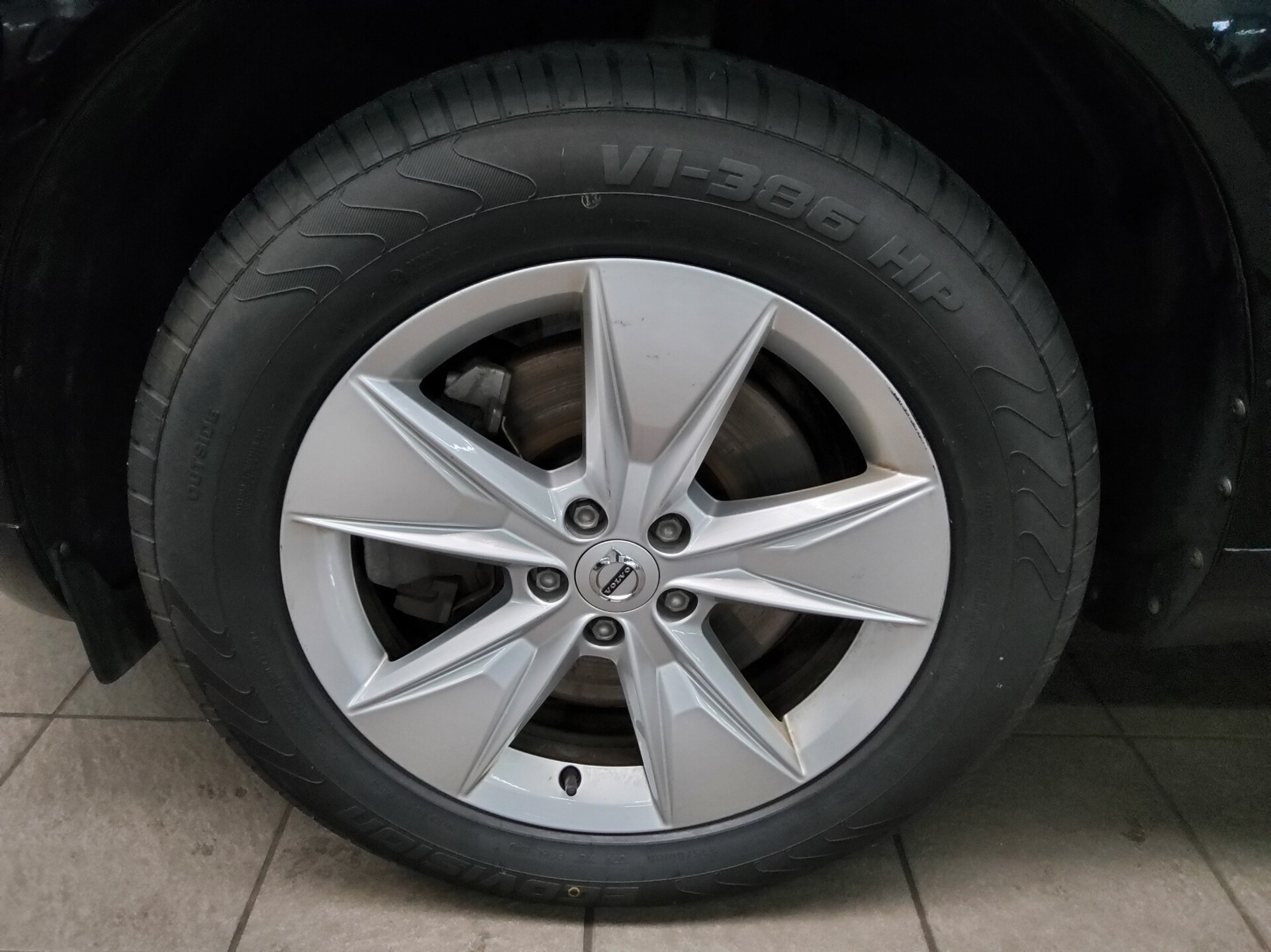 Volvo XC60 B4 D AWD Core Navi LED RfK PDC Shz 11