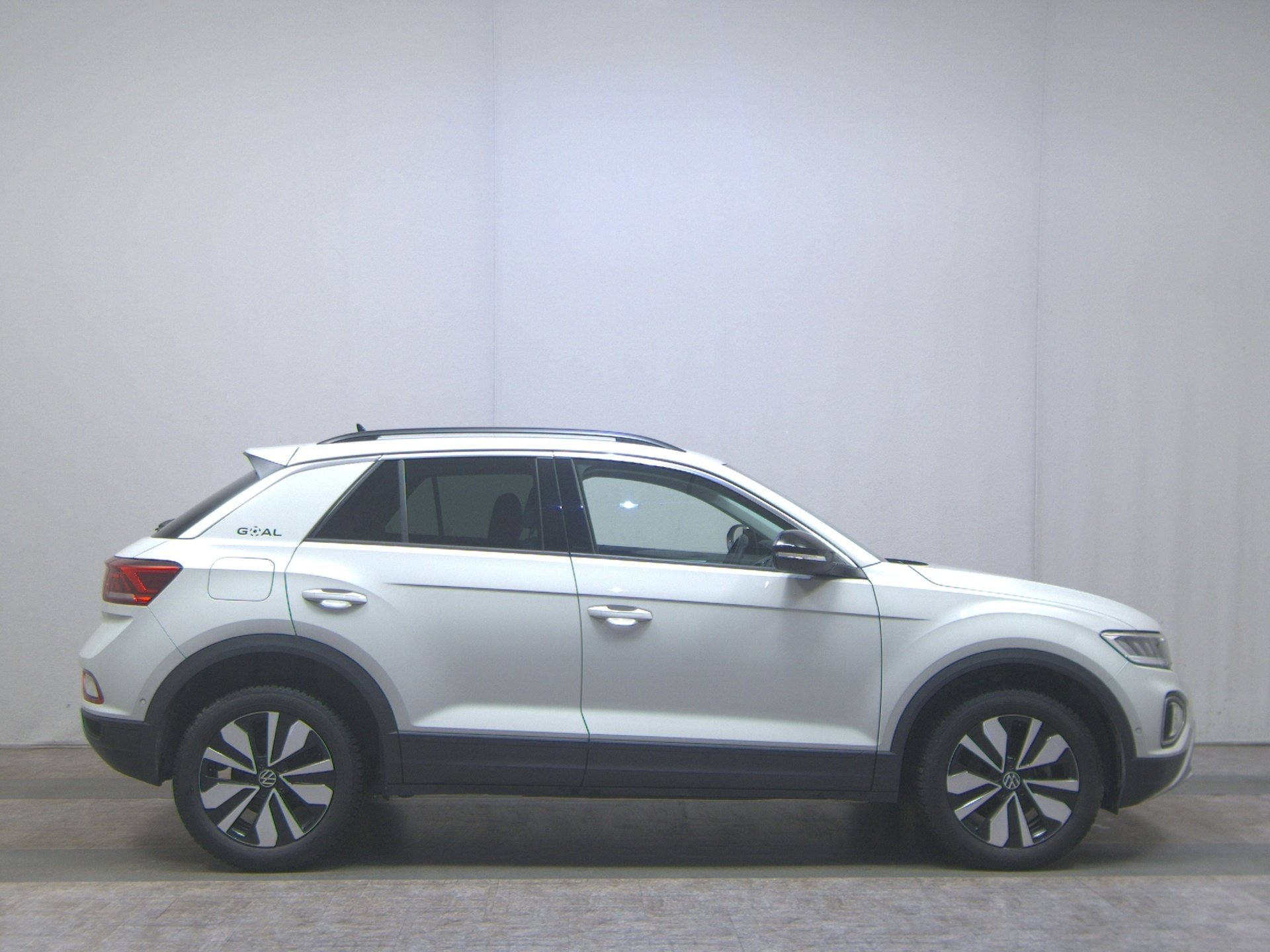 Volkswagen T-Roc 1.0 TSI Navi LED DC ACC PDC Shz