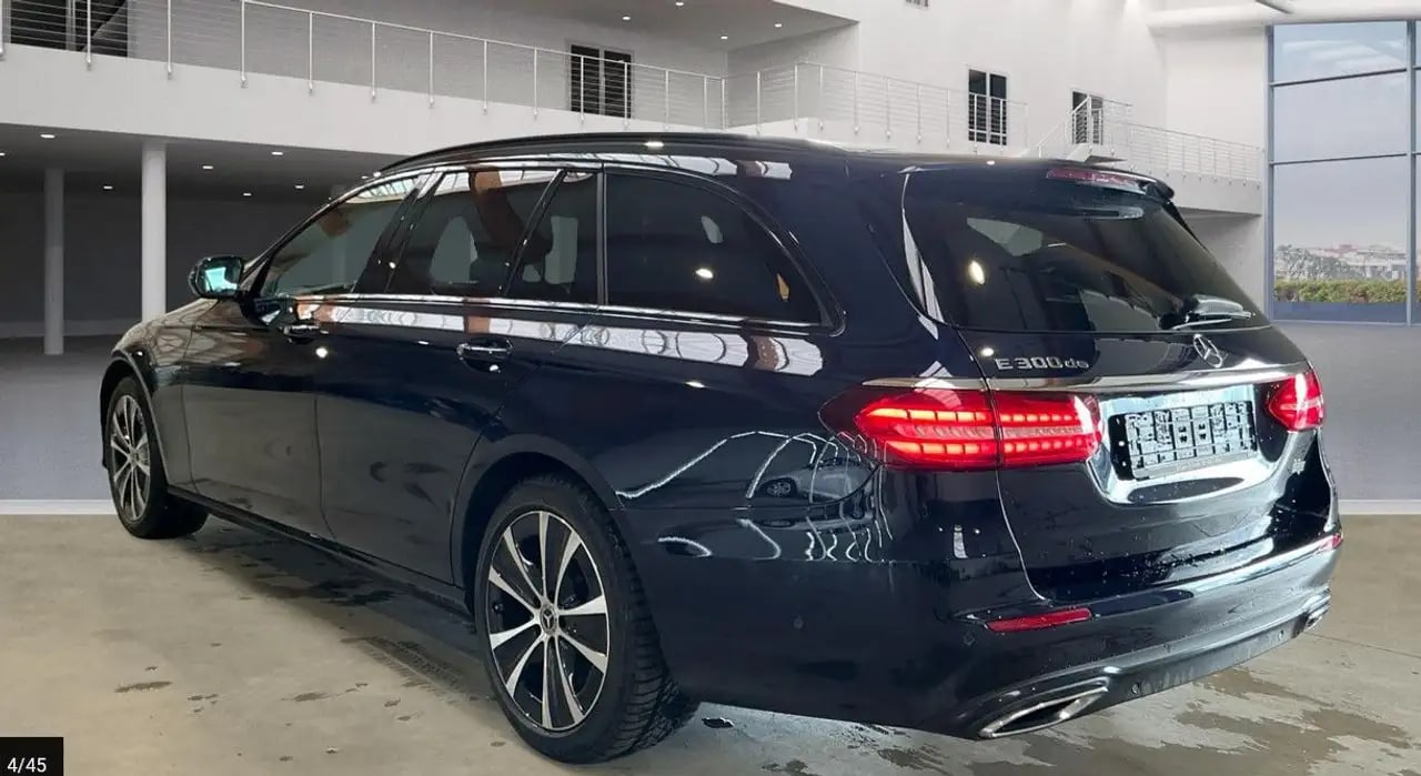 Mercedes-Benz E 300 de AHK*Kamera*VollLeder*LED*DAB*NaviTouch 4