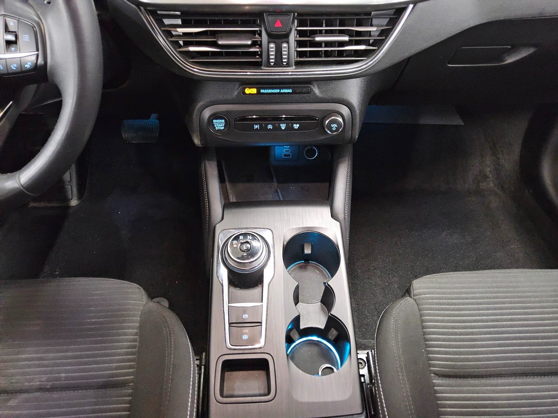 Ford Focus Turnier 1.5 EB Titanium X Navi LED vc RfK 6