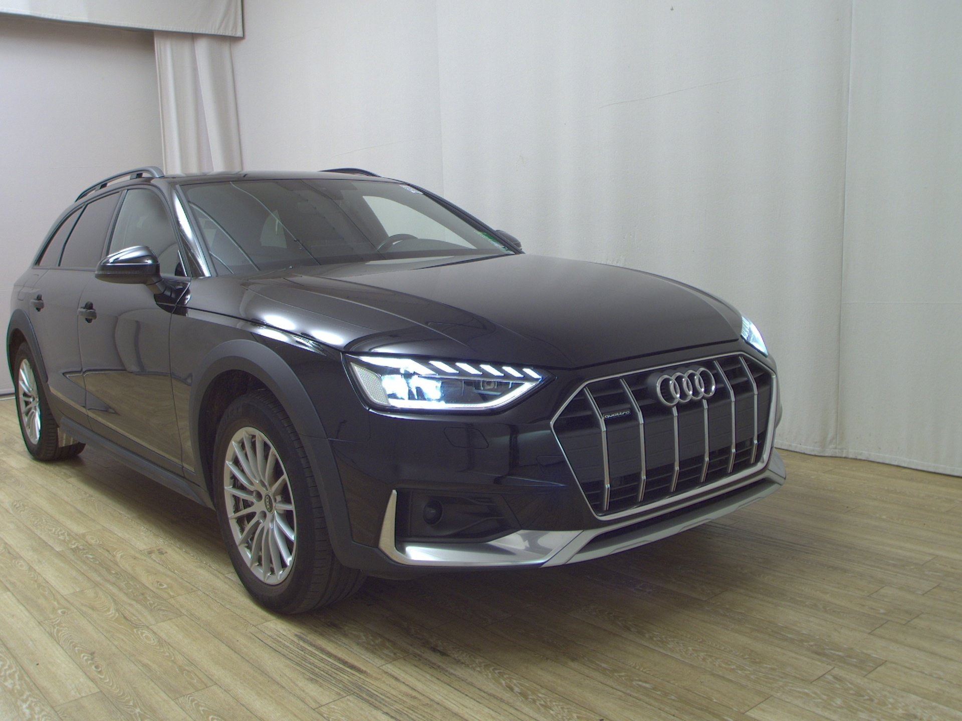 Audi A4 Allroad 40 TDI Qu. Navi Matrix T-Leder AHK RFK 3