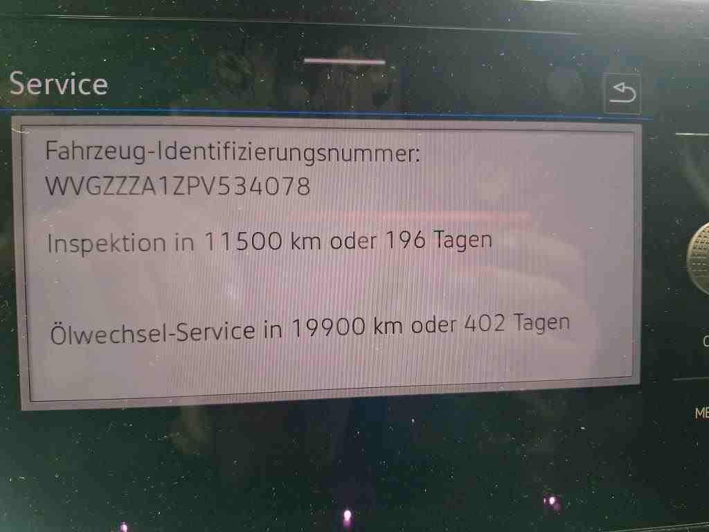 Volkswagen T-Roc 1.0 TSI Life PDC SHZ 10