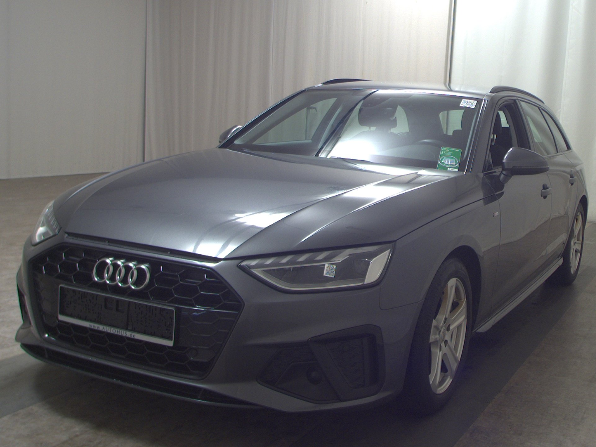 Audi A4 Avant 40 TDI S-Line 2