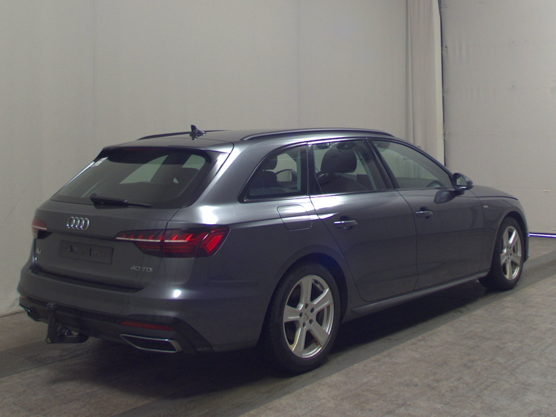 Audi A4 Avant 40 TDI S-Line 4
