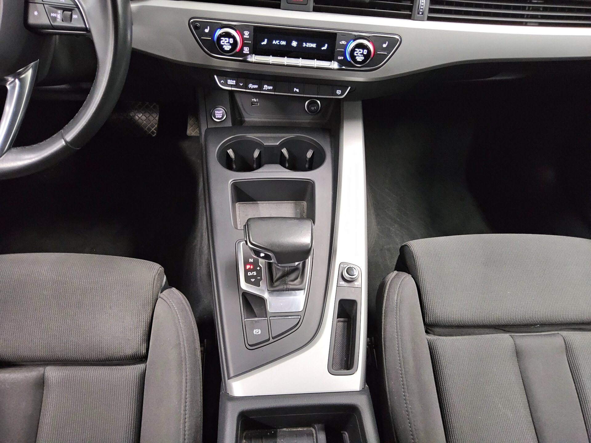 Audi A4 Avant 40 TDI S-Line 6