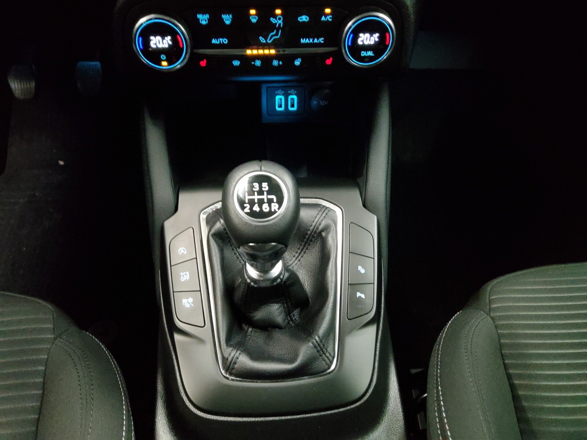 Ford Focus Turnier 1.0 EB Titanium Navi LED RFK 6