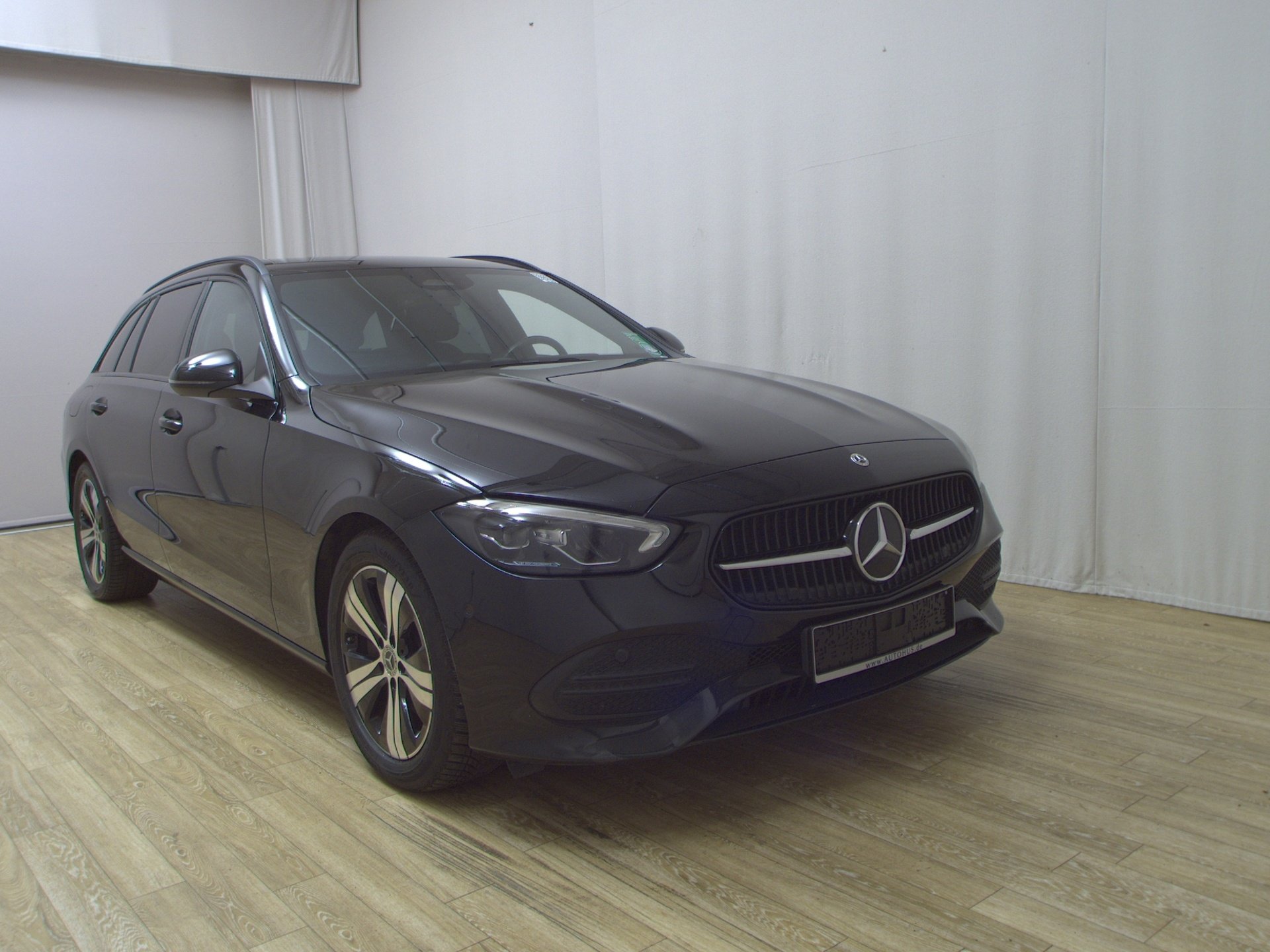 Mercedes-Benz C 220 T d Avantgarde T-Leder Navi LED Sound RfK 3