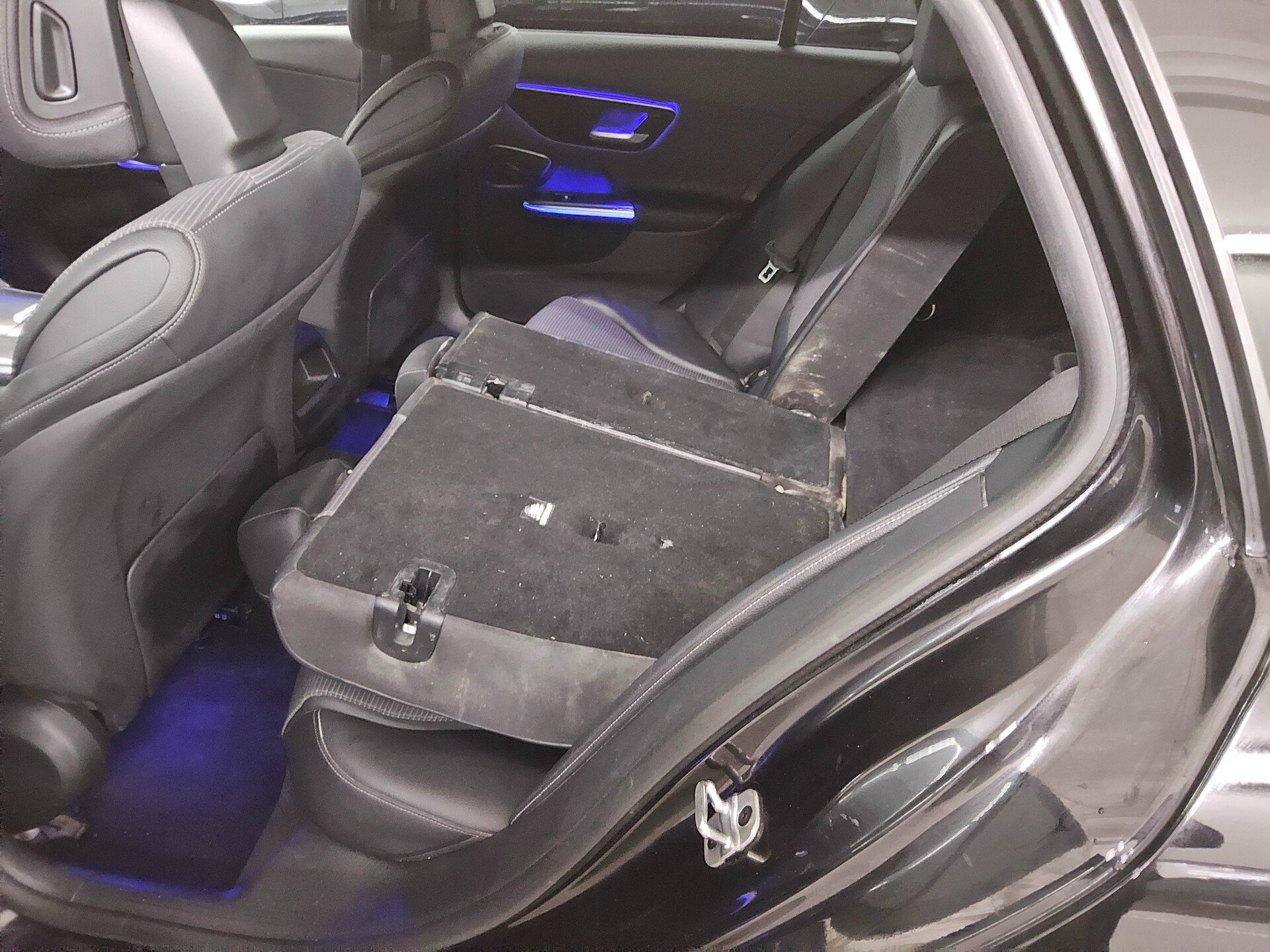 Mercedes-Benz C 220 T d Avantgarde T-Leder Navi LED Sound RfK 13
