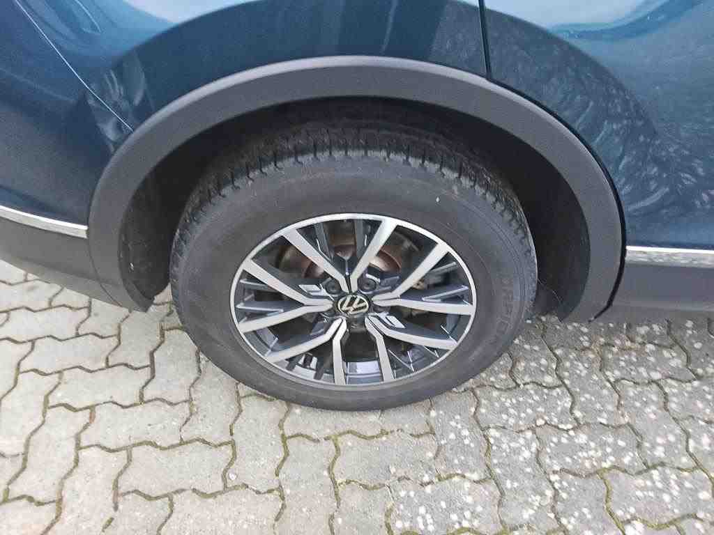 Volkswagen Tiguan 1.4 TSI e Life NAVI SHZ PDC LED ACC 12