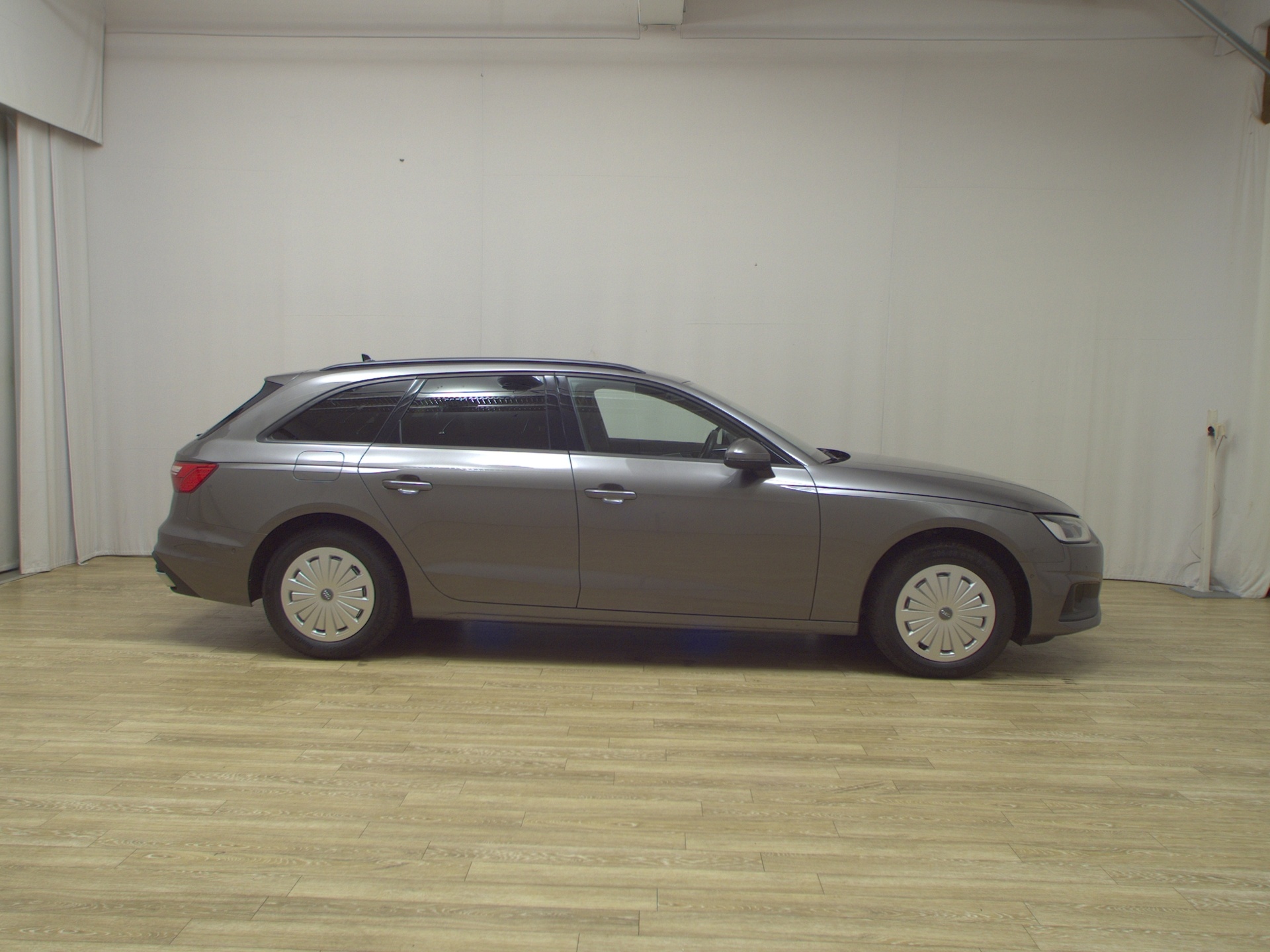 Audi A4 Avant 30 TDI Leder Navi LED vc HuD Ambiente