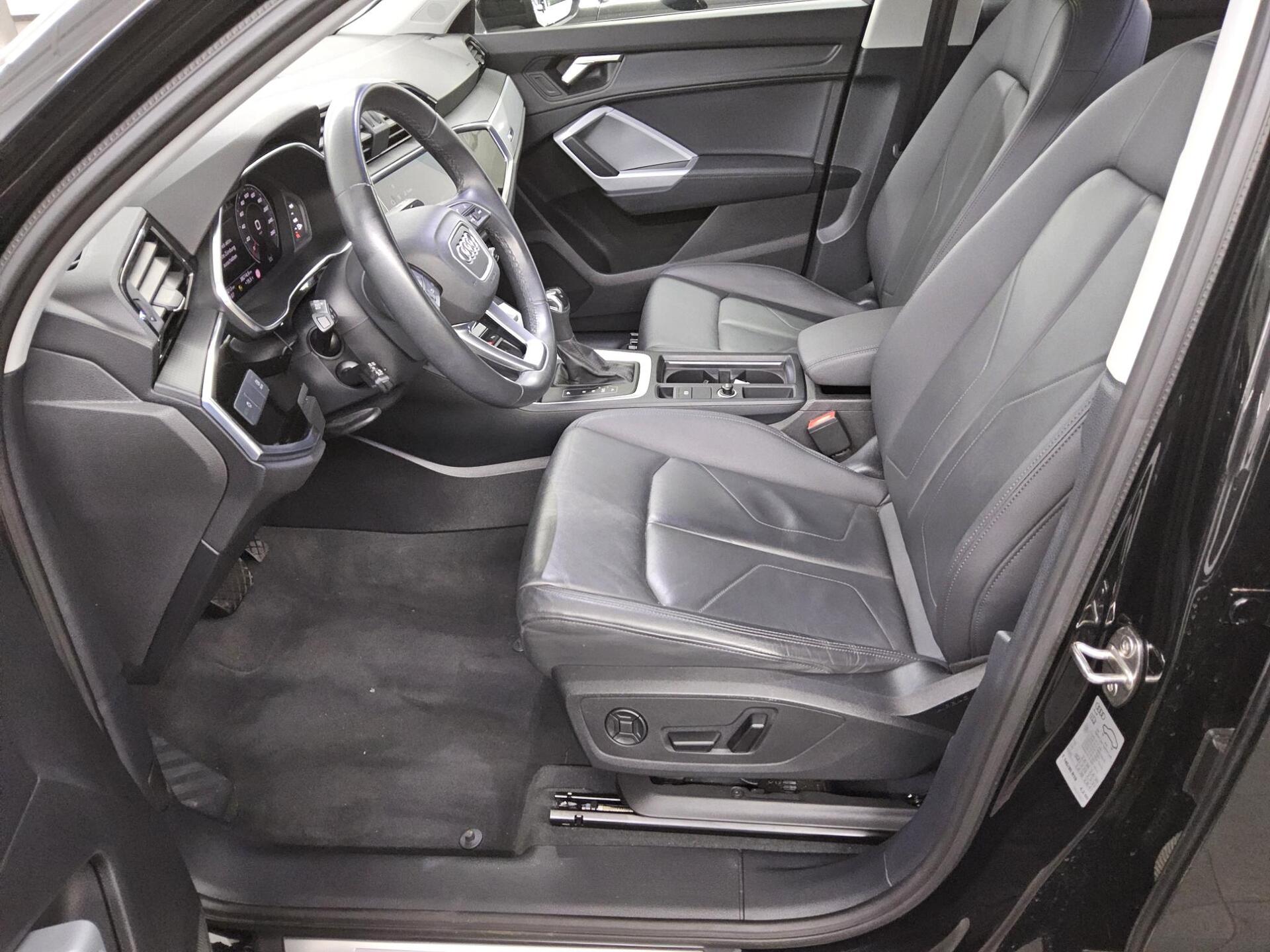 Audi Q3 35 TDI advanced Leder Navi LED vc ACC Sound 9