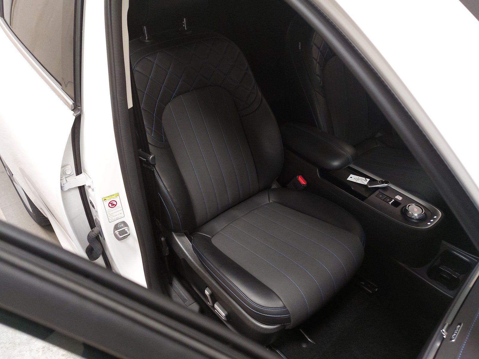 GWM ORA 03 NAVI KLIMAAUT LED ACC BT 10