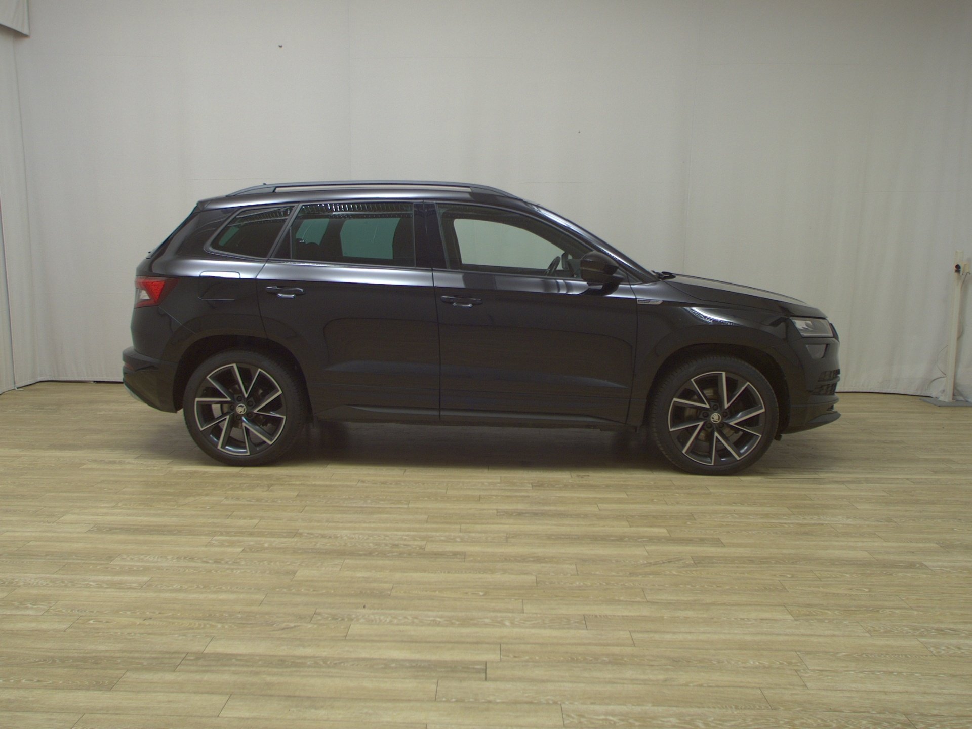 Skoda Karoq 2.0 TDI 4x4 SportLine Navi Pano LED AHK
