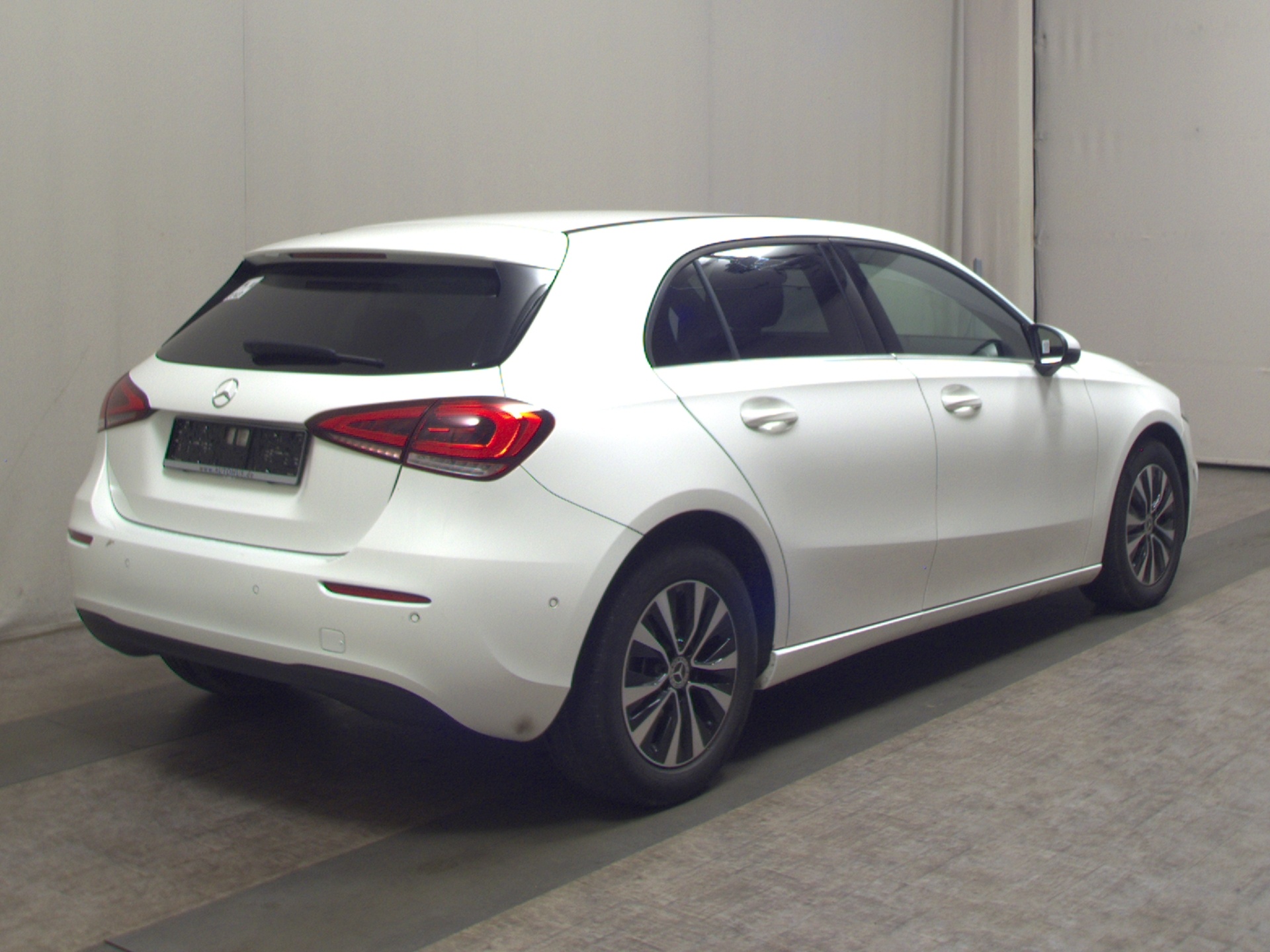 Mercedes-Benz A 180 d T-Leder Navi LED PDC RfK 4
