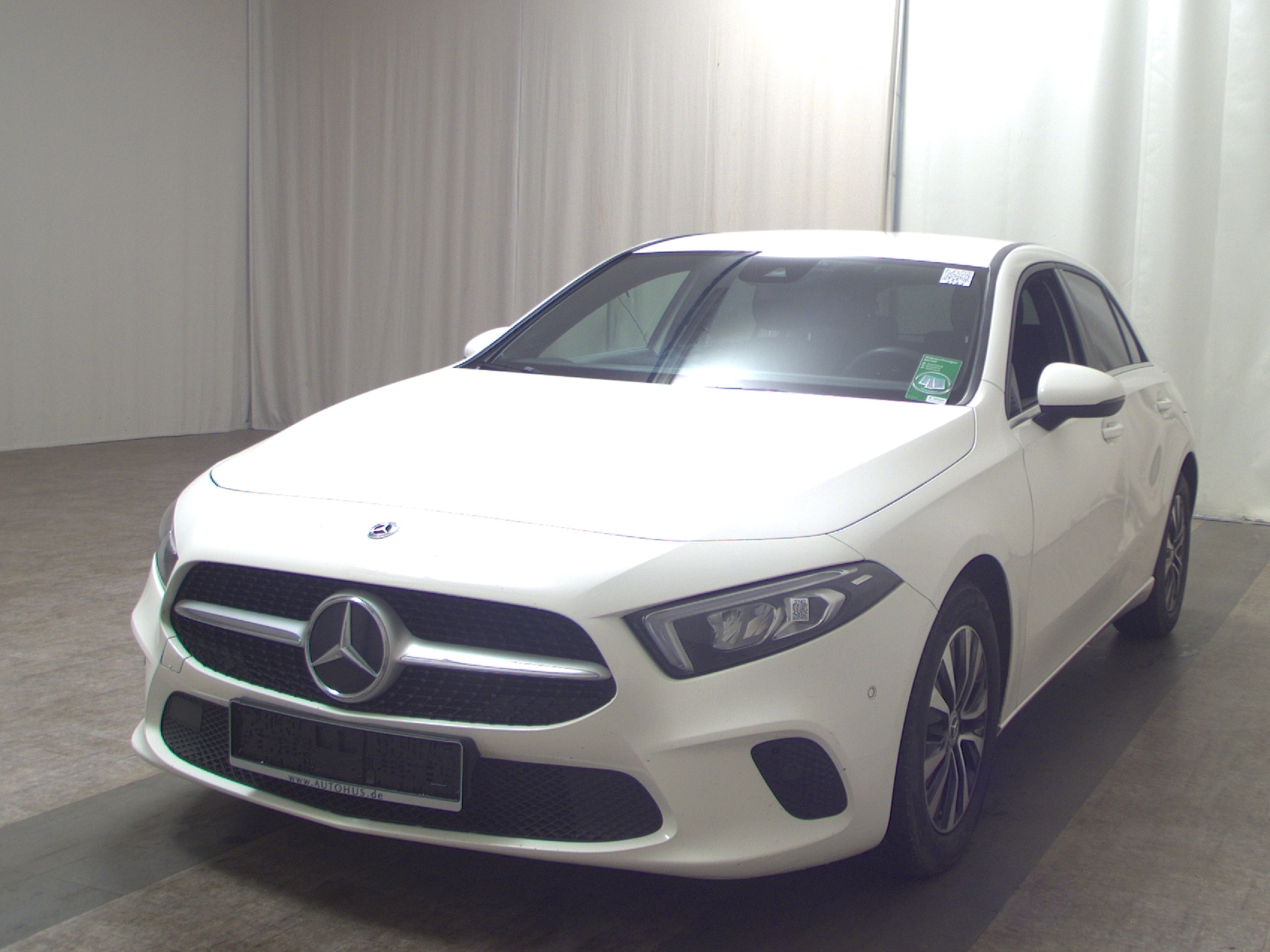 Mercedes-Benz A 180 d T-Leder Navi LED PDC RfK 2