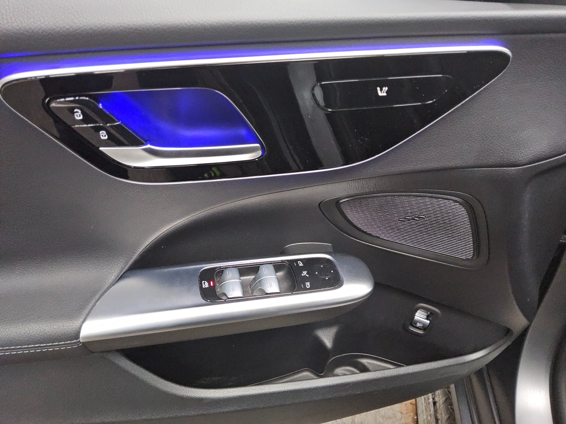 Mercedes-Benz C 200 T d Avantgarde Navi LED AHK RfK StandHzg 10
