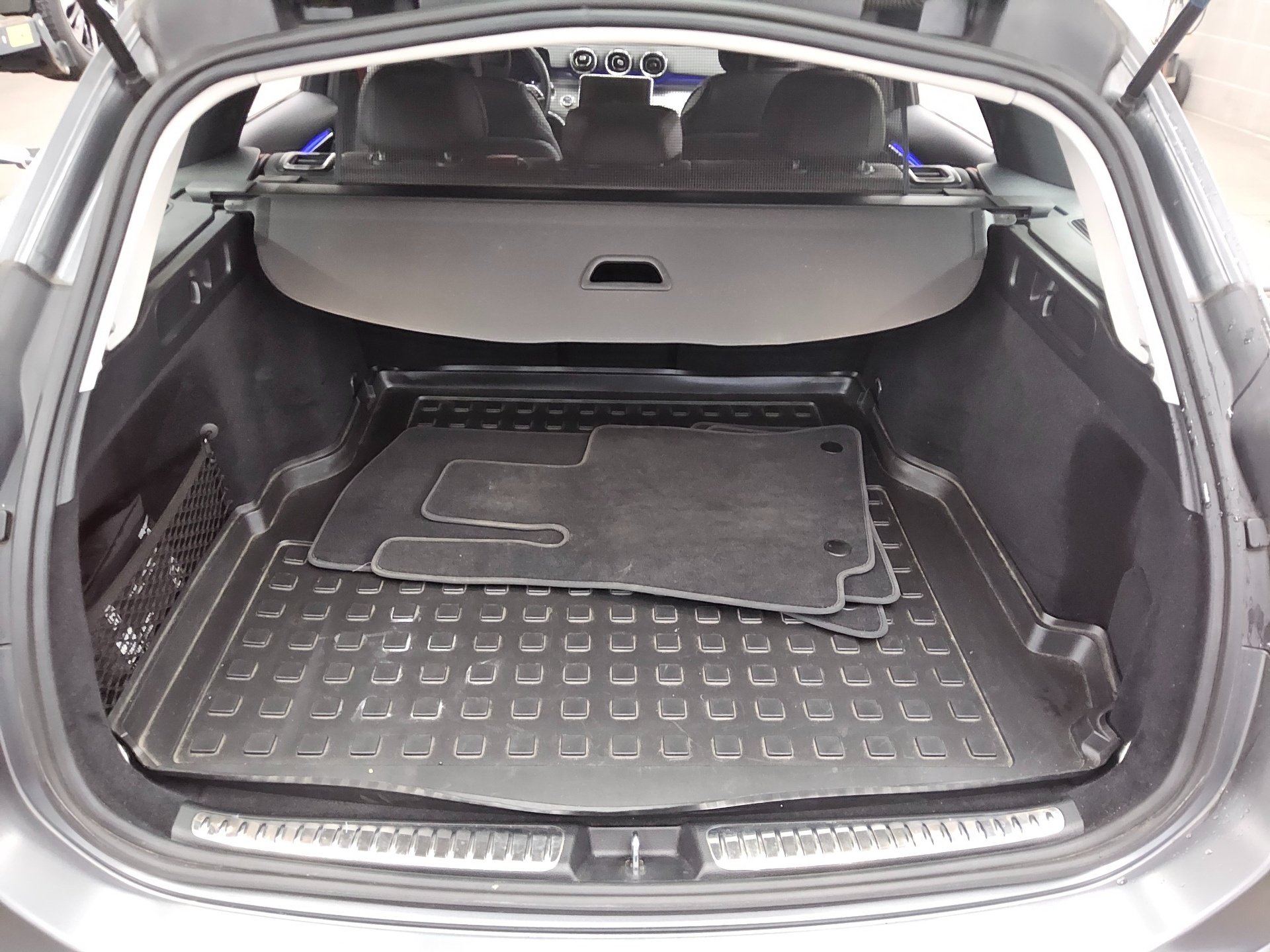 Mercedes-Benz C 200 T d Avantgarde Navi LED AHK RfK StandHzg 12
