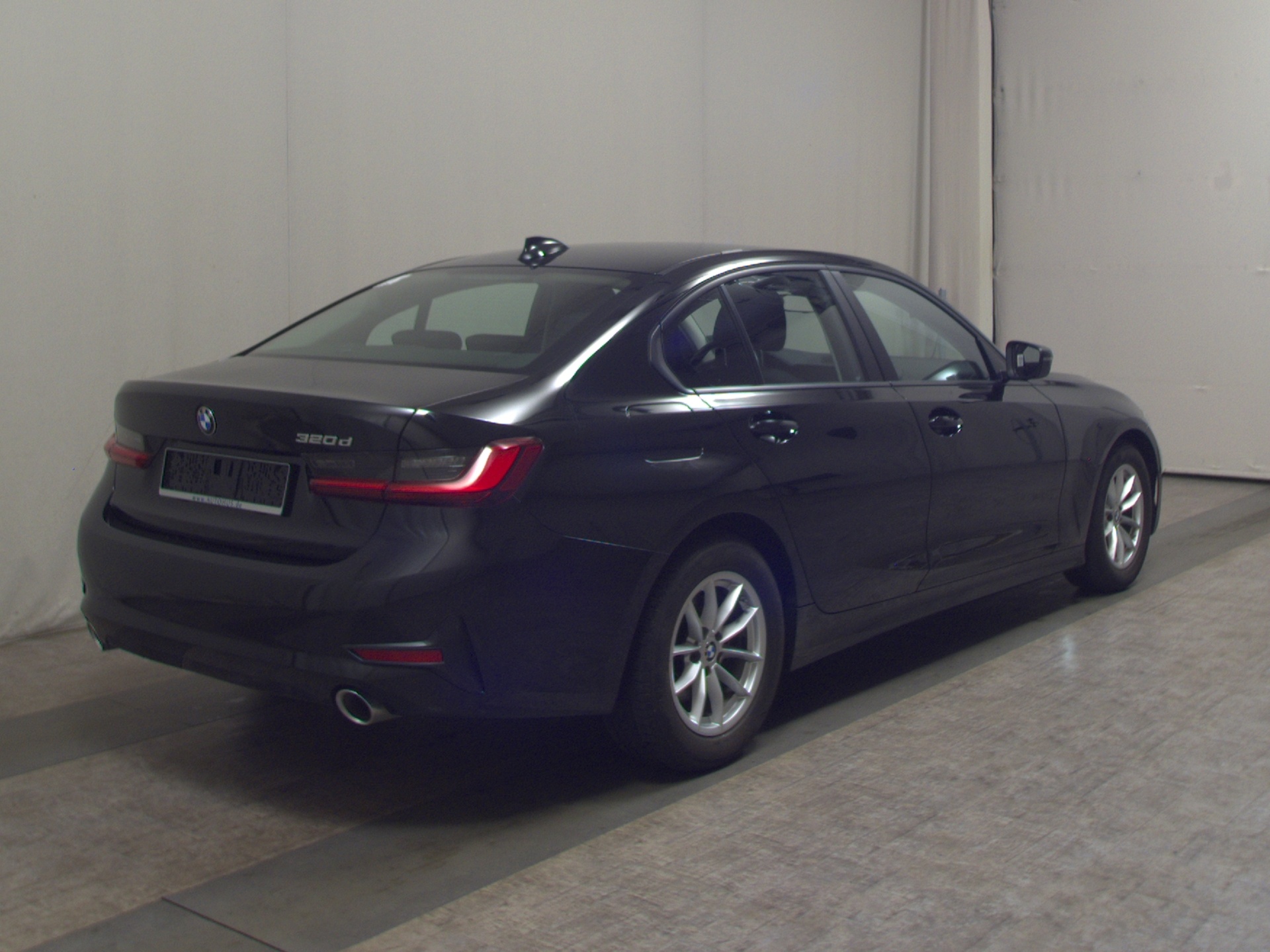 BMW 320dA Navi LED LC Pro Shz 4