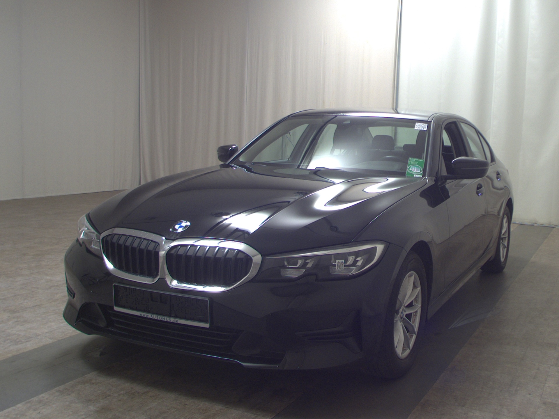 BMW 320dA Navi LED LC Pro Shz 2