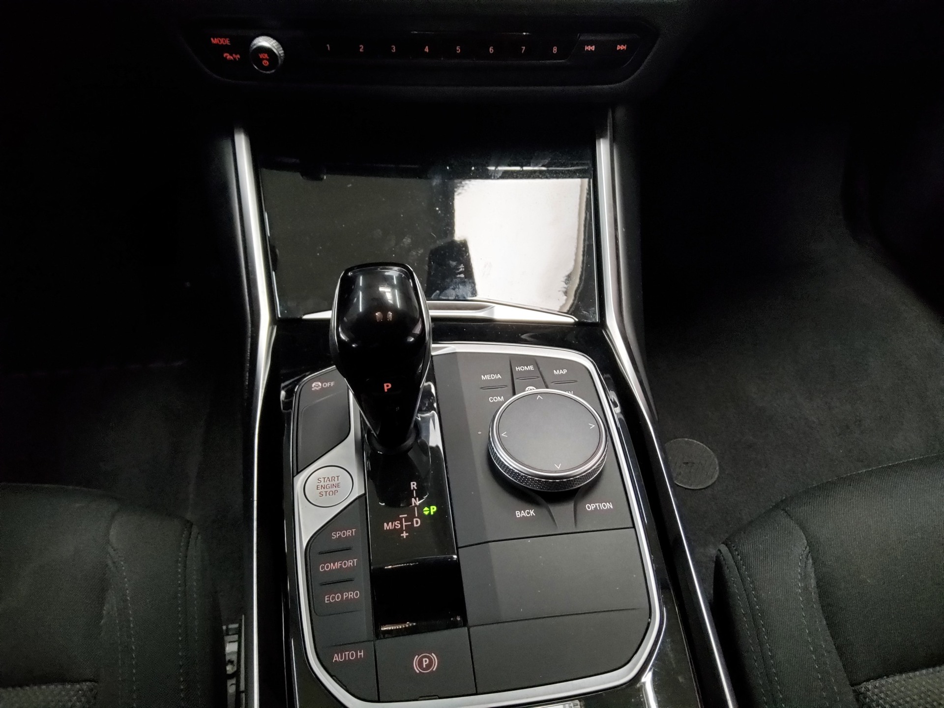 BMW 320dA Navi LED LC Pro Shz 6