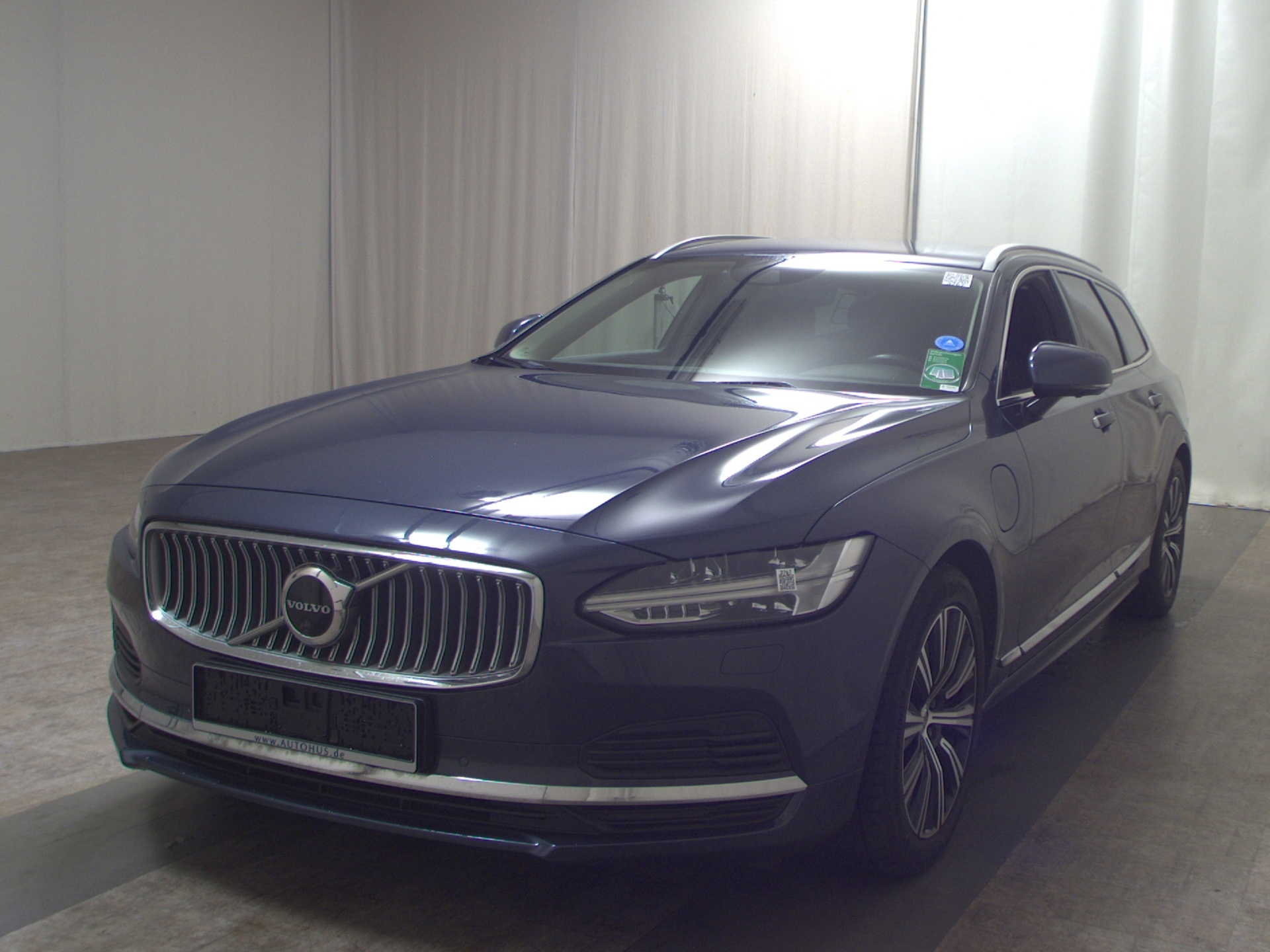 Volvo V90 T8 AWD Hybrid Inscription Navi LED Leder AHK 2