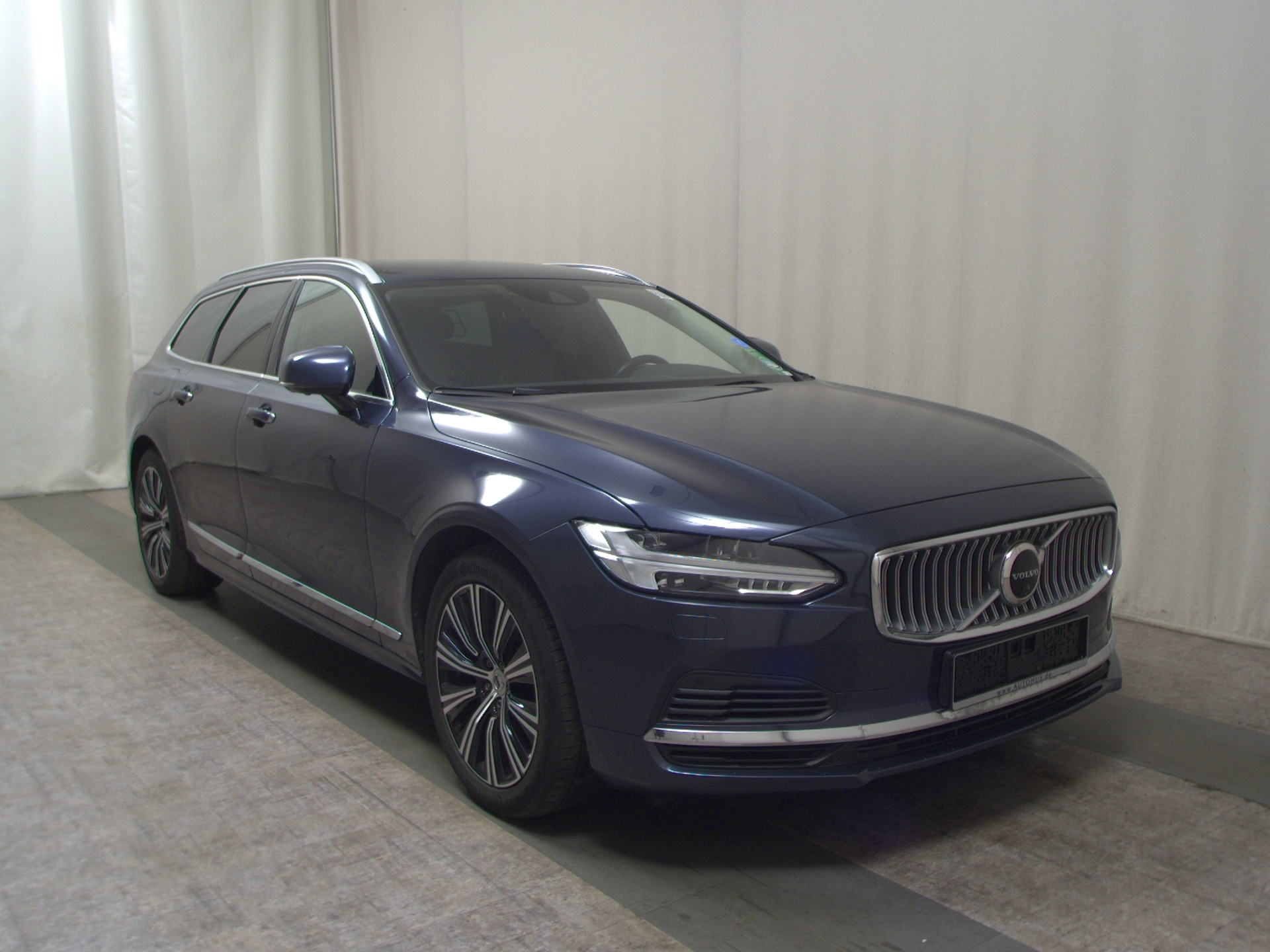 Volvo V90 T8 AWD Hybrid Inscription Navi LED Leder AHK 3