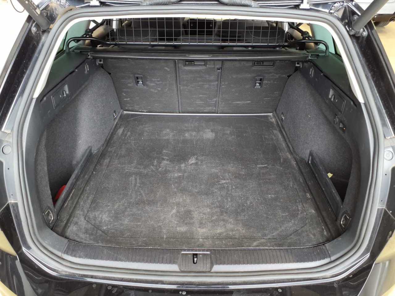 Volkswagen Passat Variant 2.0 TDI Business NAVI LED SHZ AHK RFK 11