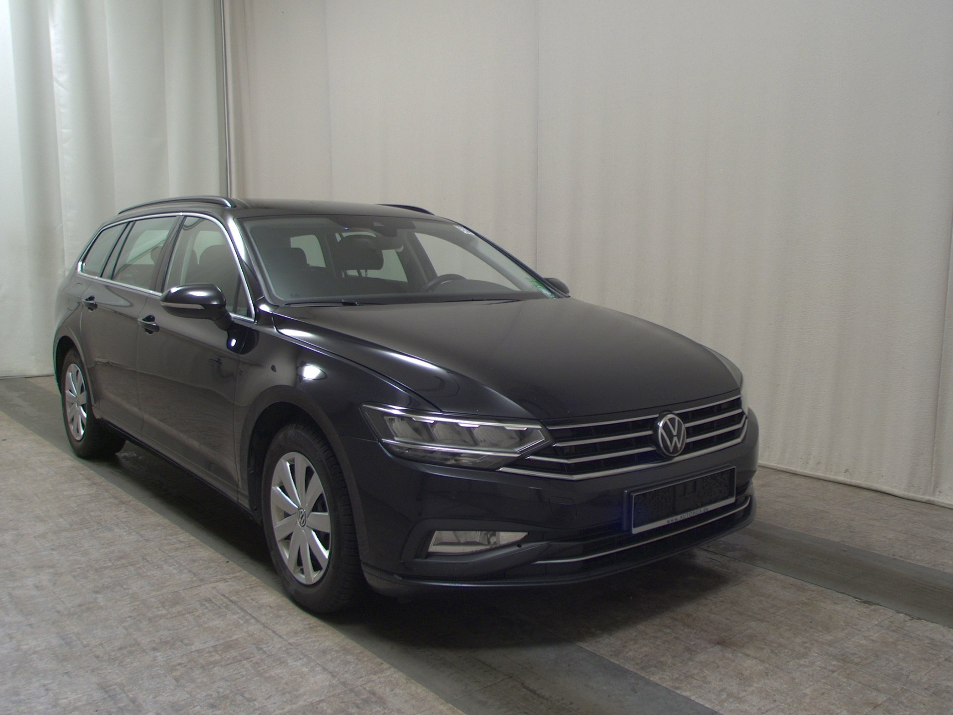 Volkswagen Passat Var. 2.0 TDI Business 3